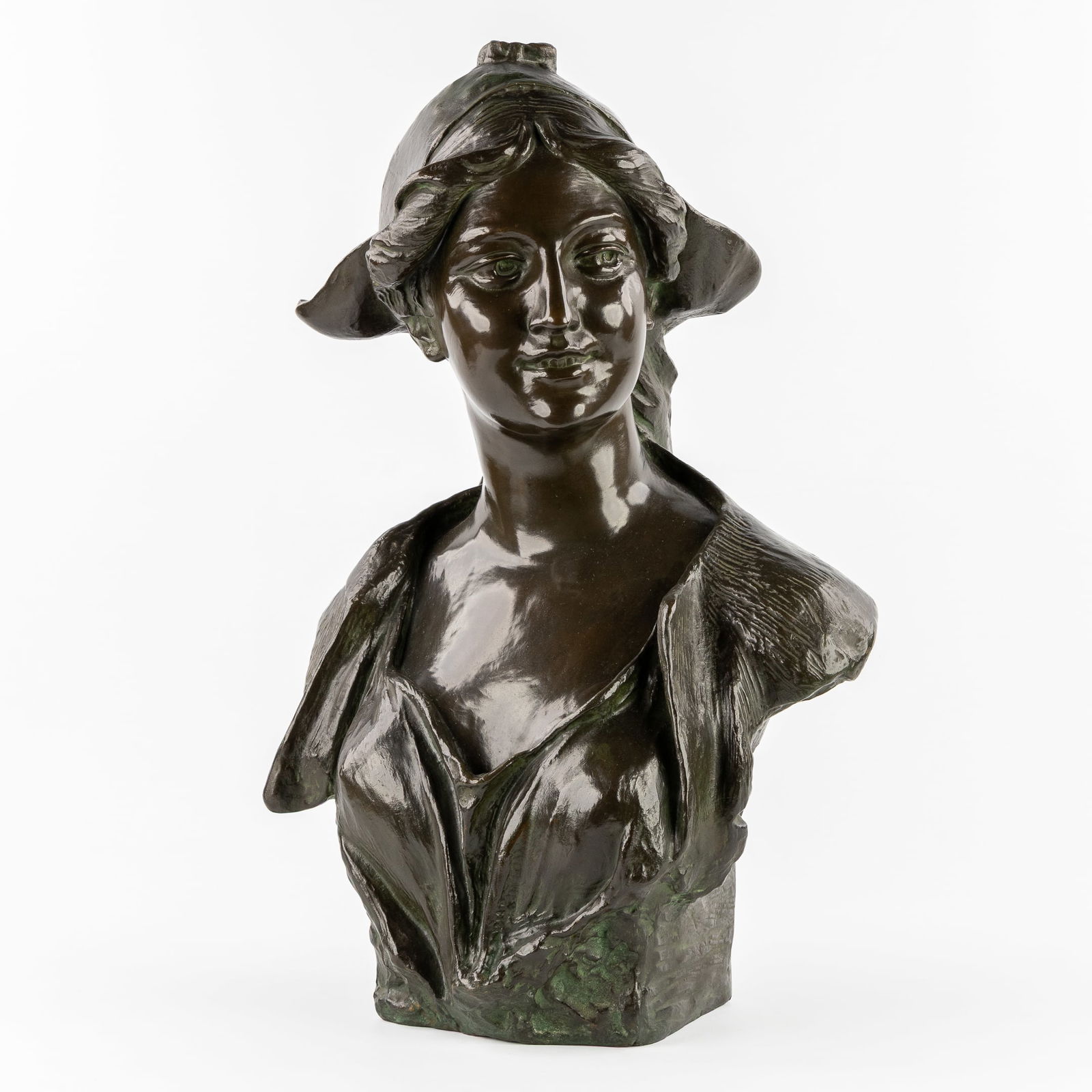 Jef Lambeaux (1852-1908) 'Bust of a Lady': Jef Lambeaux (1852-1908) 'Bust of a Lady' Patinated bronze. Signed 'Jef LAMBEAUX'. Marked with a foundry stamp, clover in a triangle.