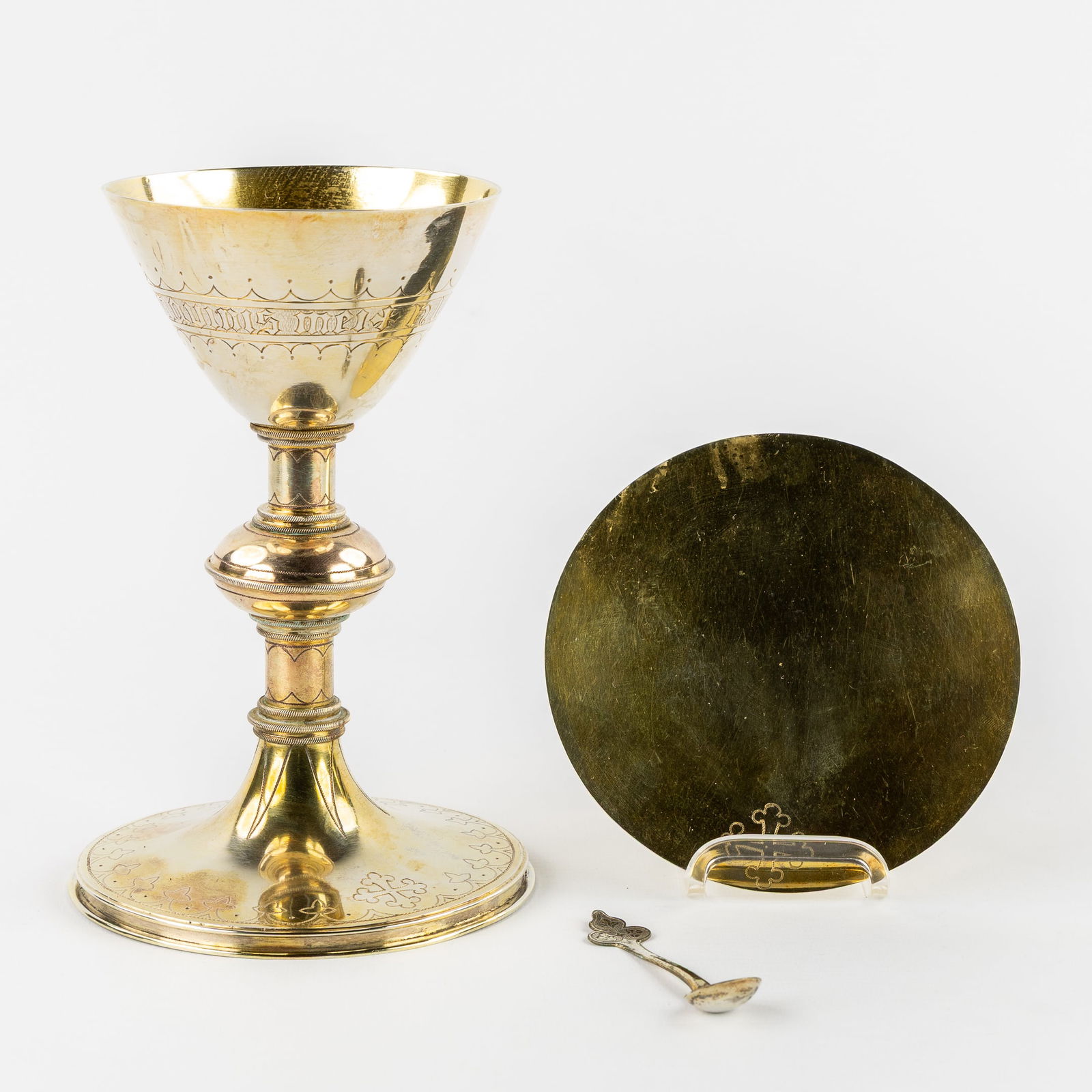 A Silver Chalice with Paten and Spoon, Gothic Revival, Silver, 581g (1 of 16)
