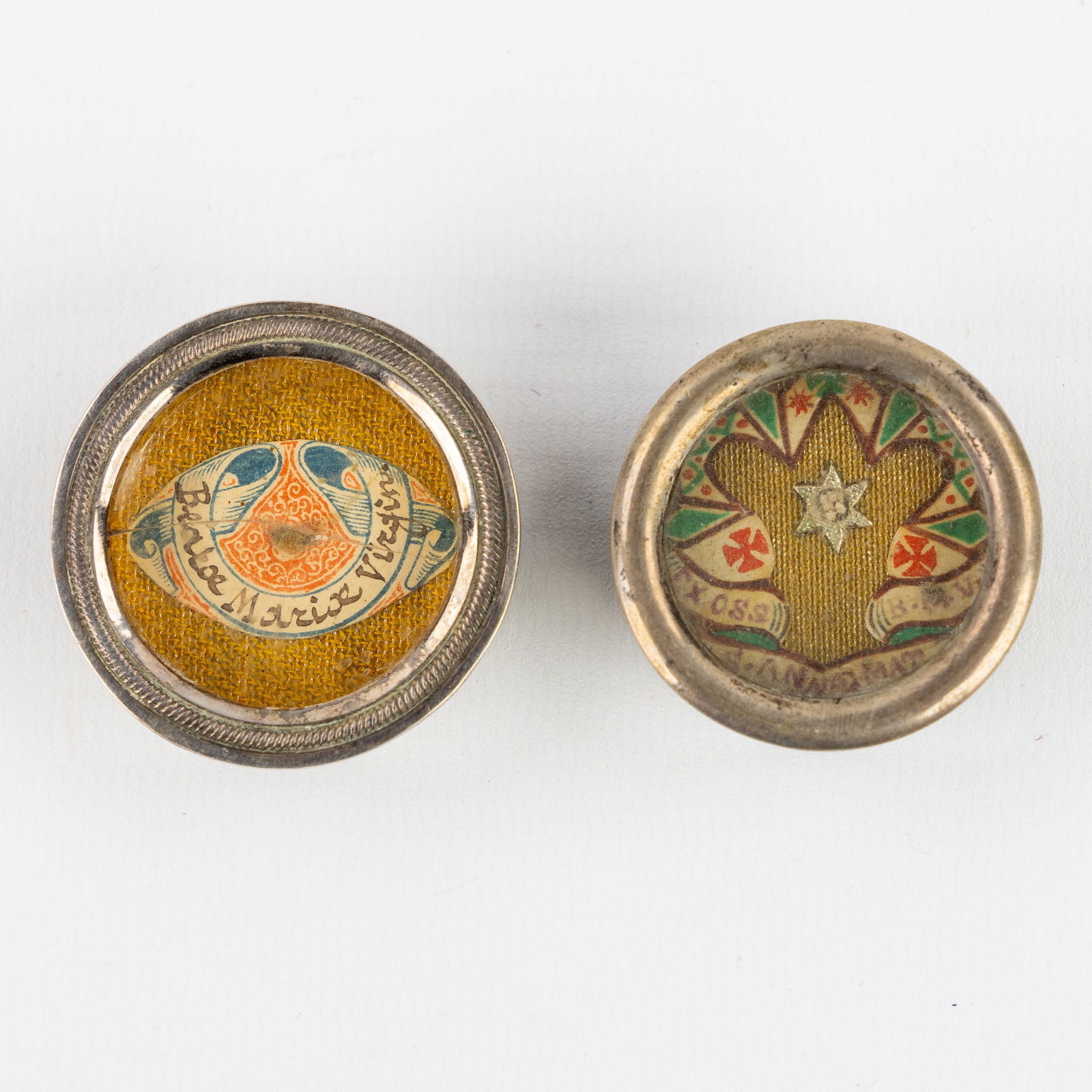 Two sealed theca with relics for Saint Anna Matris and The Virgin Mary. Including the COA. (1 of 4)