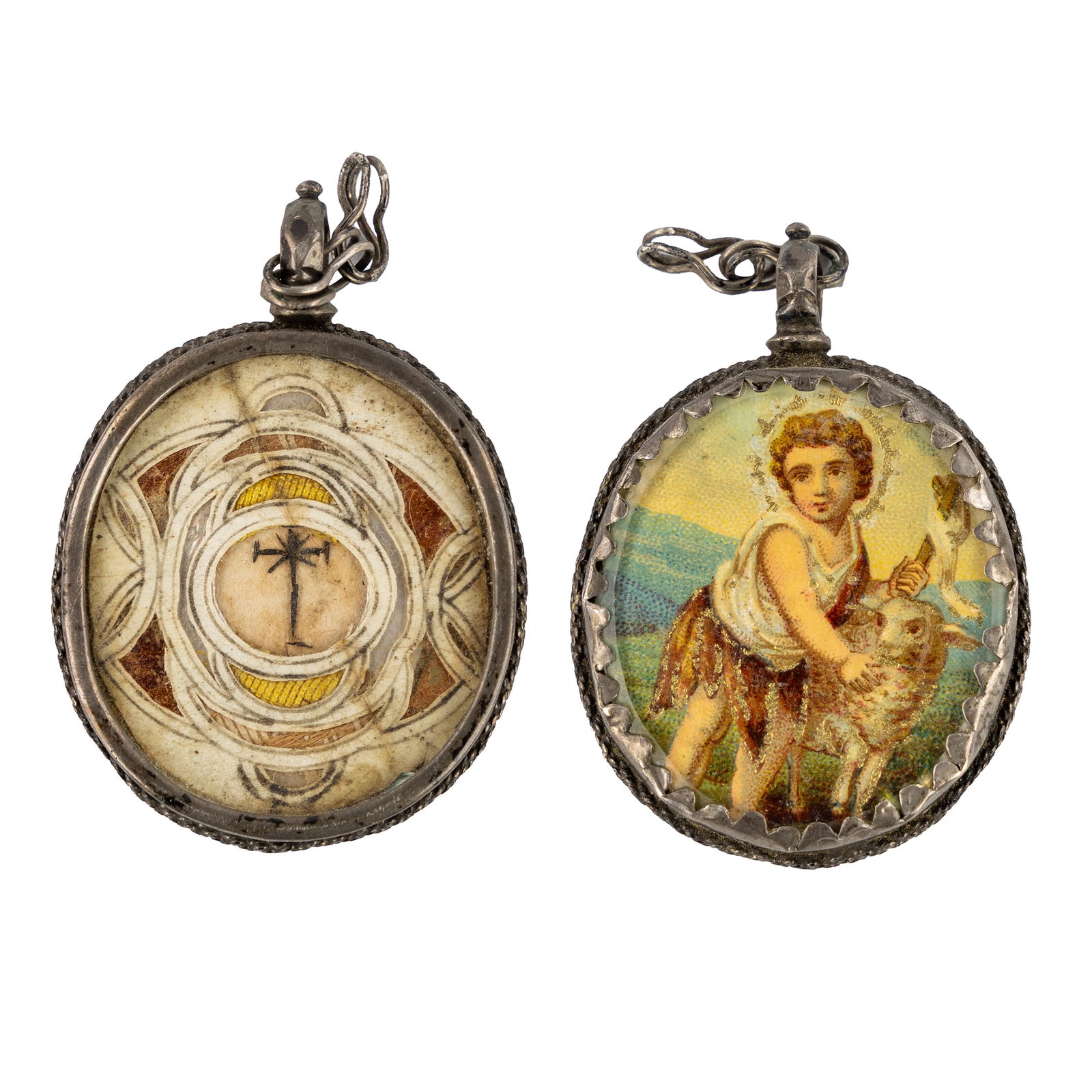 An antique pendant with a relic for the True Cross, De Ligno Cruxis DNJC. (1 of 3)