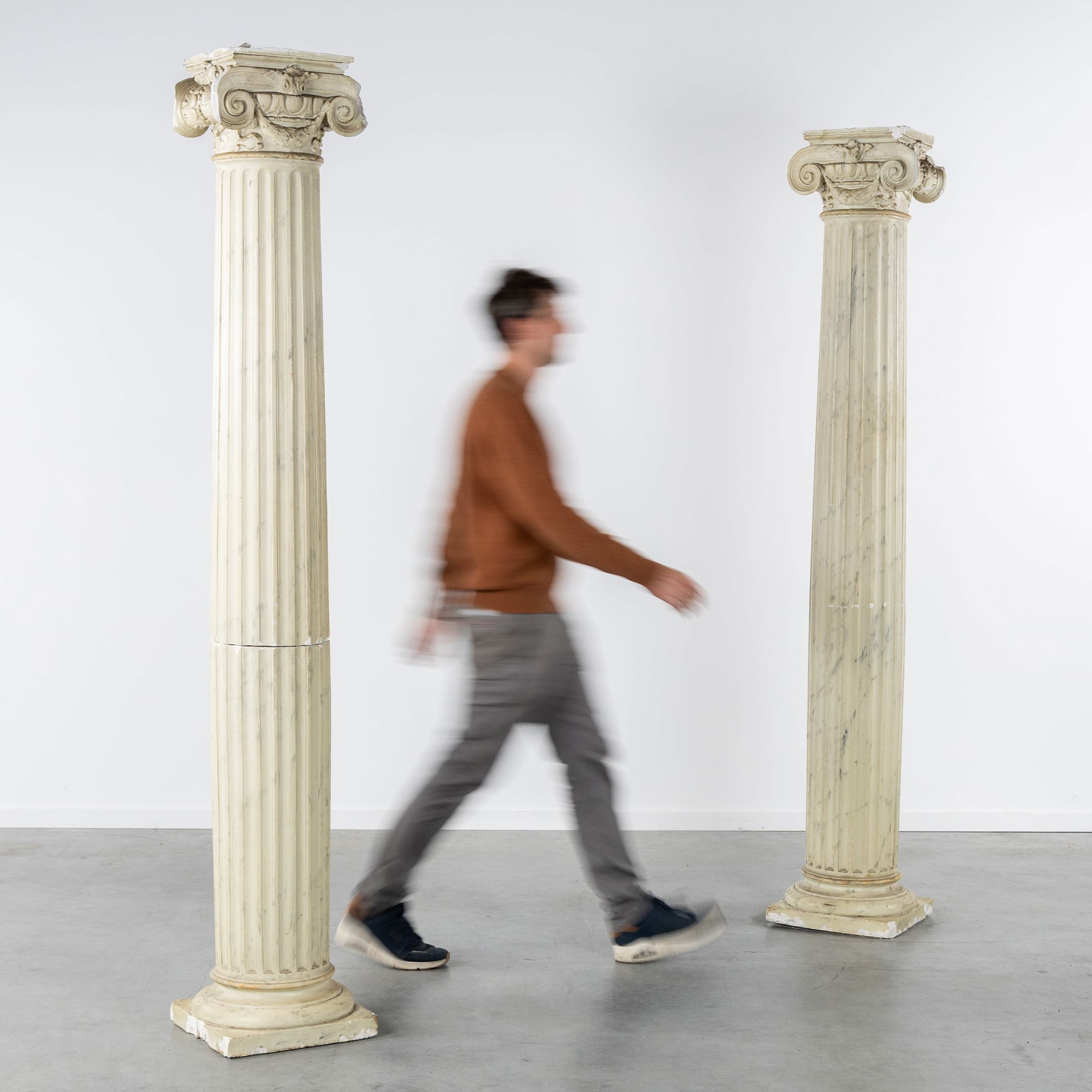 A pair of Ionic Pillars, Faux-Marble patinated plaster. 20th C. (1 of 13)