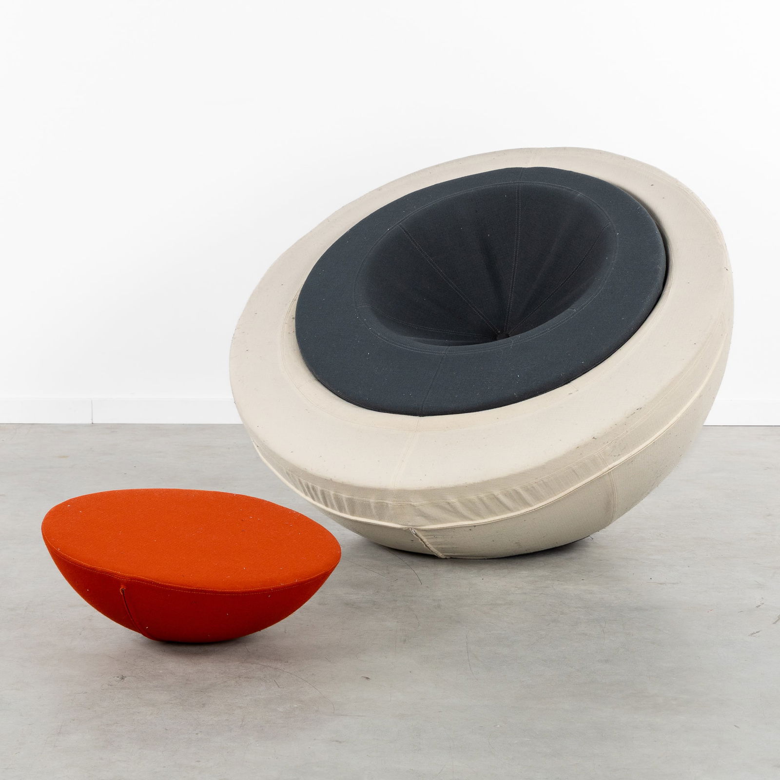 Carlo Magnoli and Davide Gelati (XX-XXI) 'S.3', a Modular Armchair, for Felicerossi, Italy. (1 of 9)