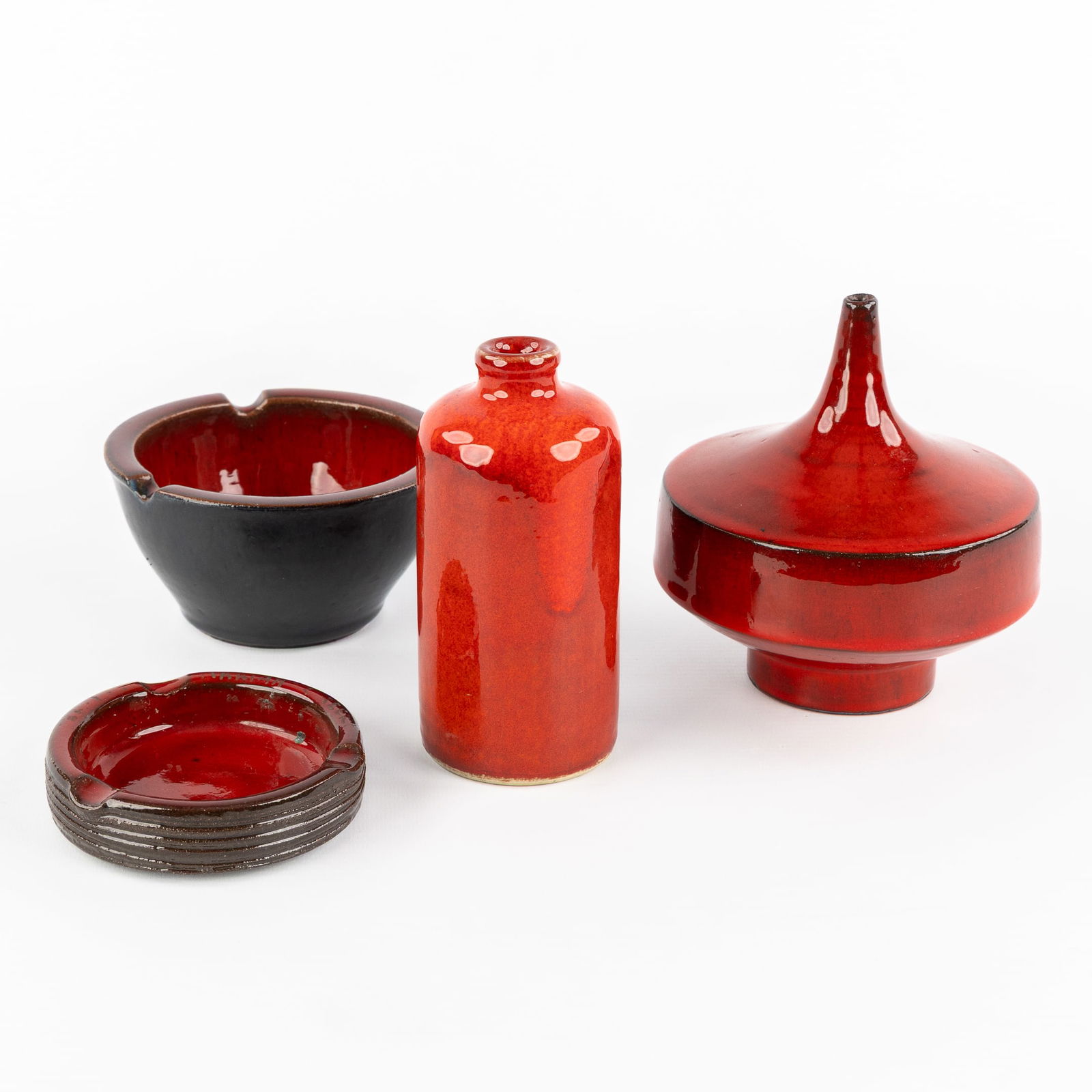 Four pieces of Mid-Century ceramic, Léon Goossens, Amphora and Perignem. (1 of 5)