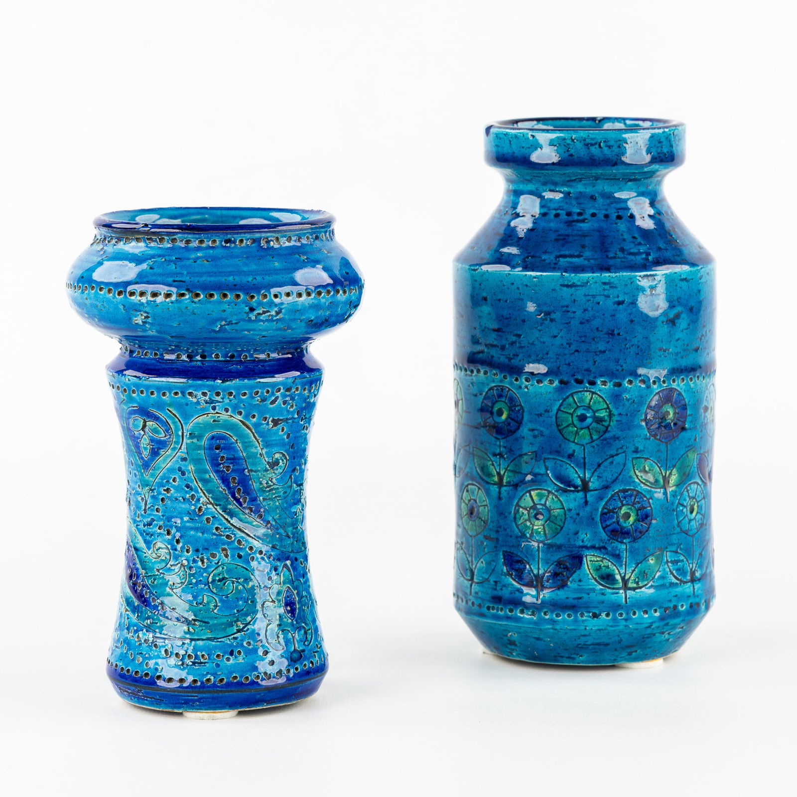 Bitossi, Rimini Blue, Two Decorative Vases, glazed Ceramics, in the Style of Aldo Londi. Italy, 20th (1 of 7)