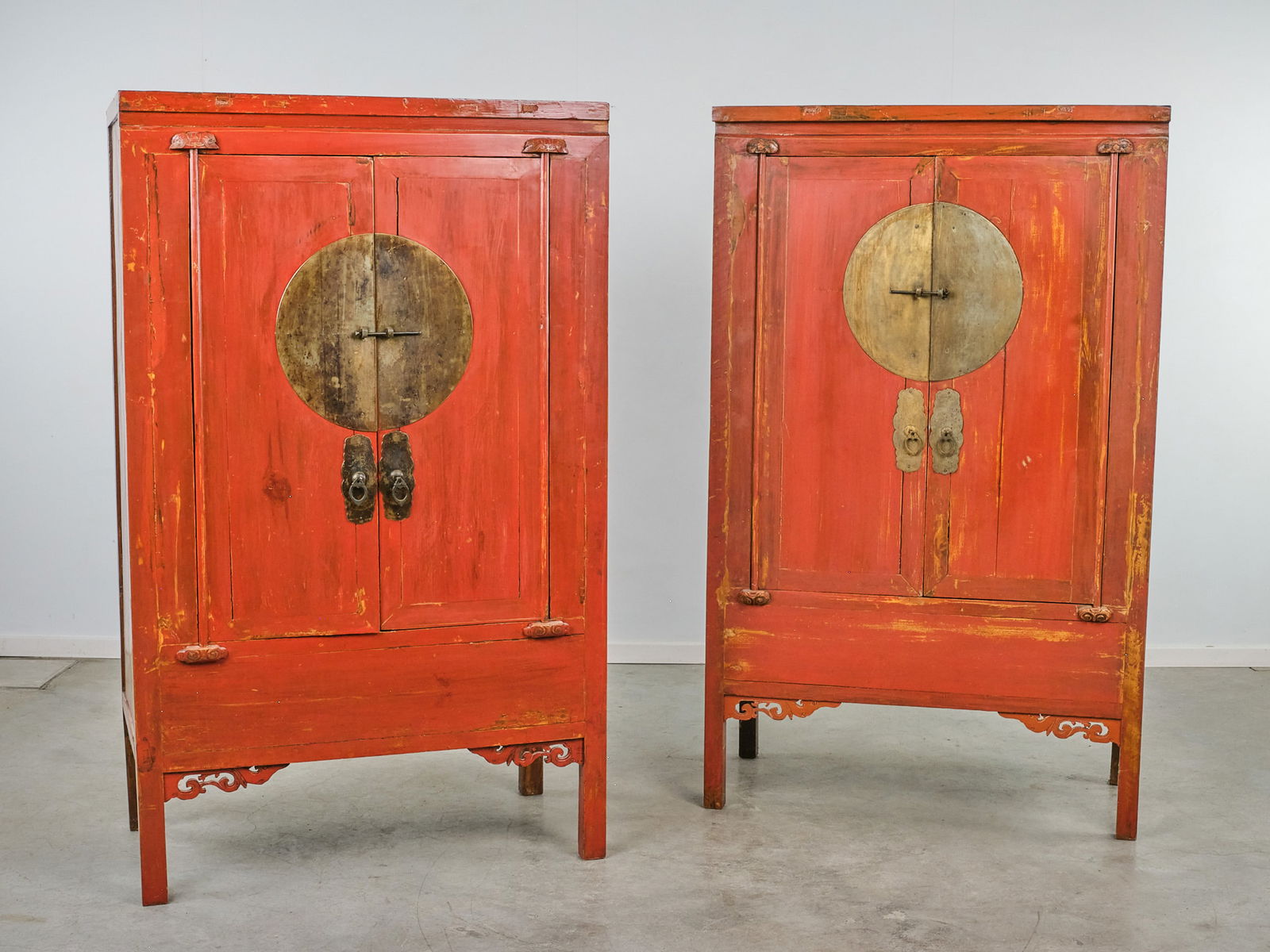 A pair of antique Chinese 'Ningbo' Bridal Cabinets, patinated wood. 19th C. (1 of 14)