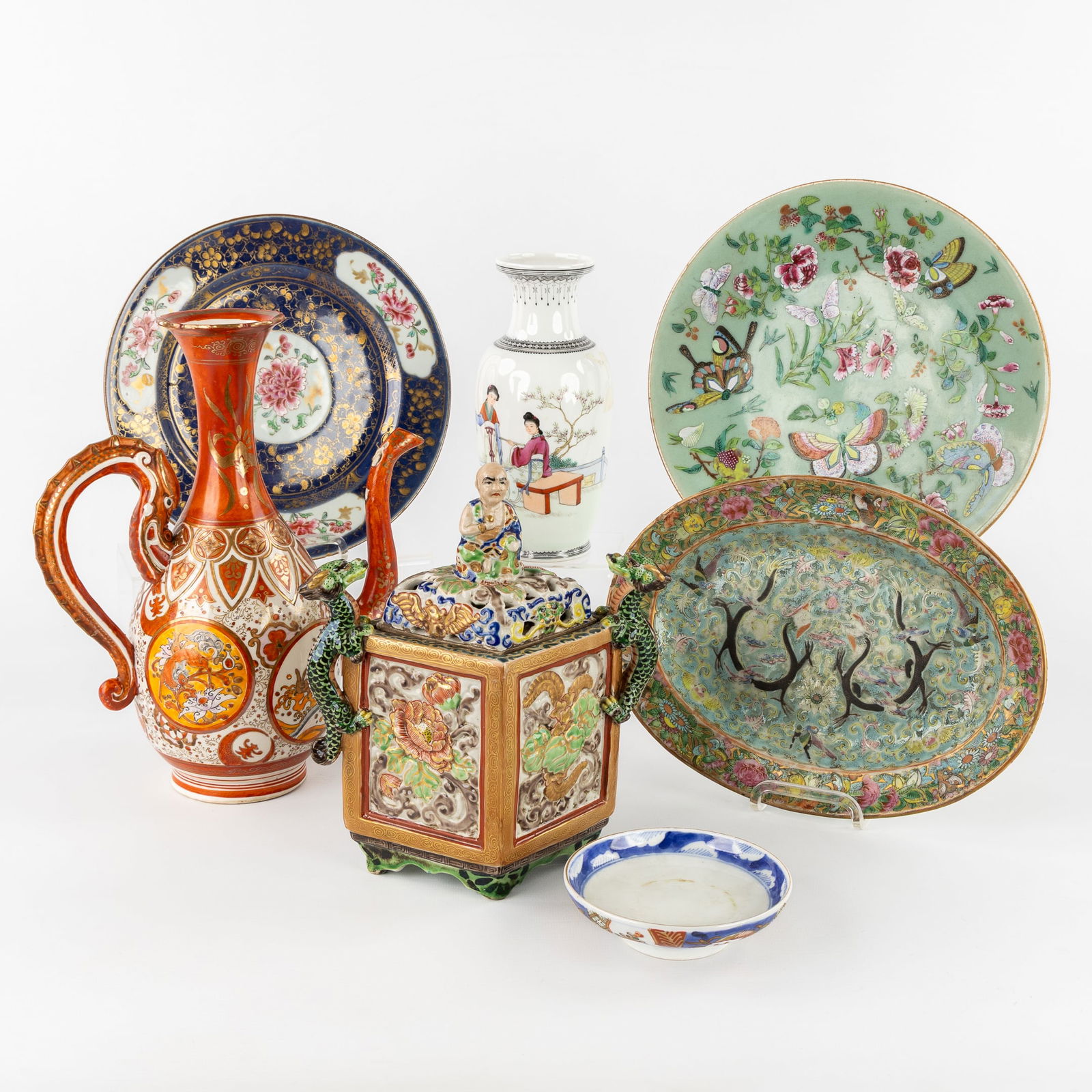 A Collection of Chinese and Japanese Porcelain, Famille Rose, Kutani and Imari, 19th and 20th C. (1 of 9)