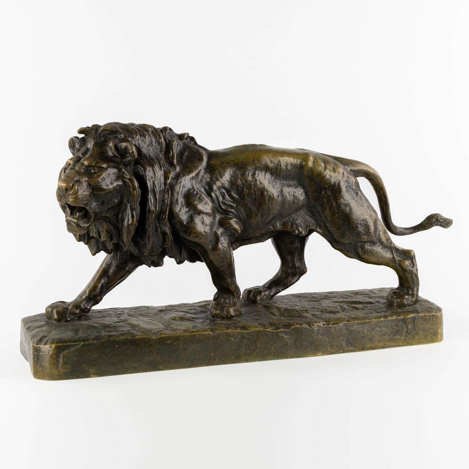 Antoine Louis Barye (1796-1875) 'Lion', patinated bronze. (1 of 8)