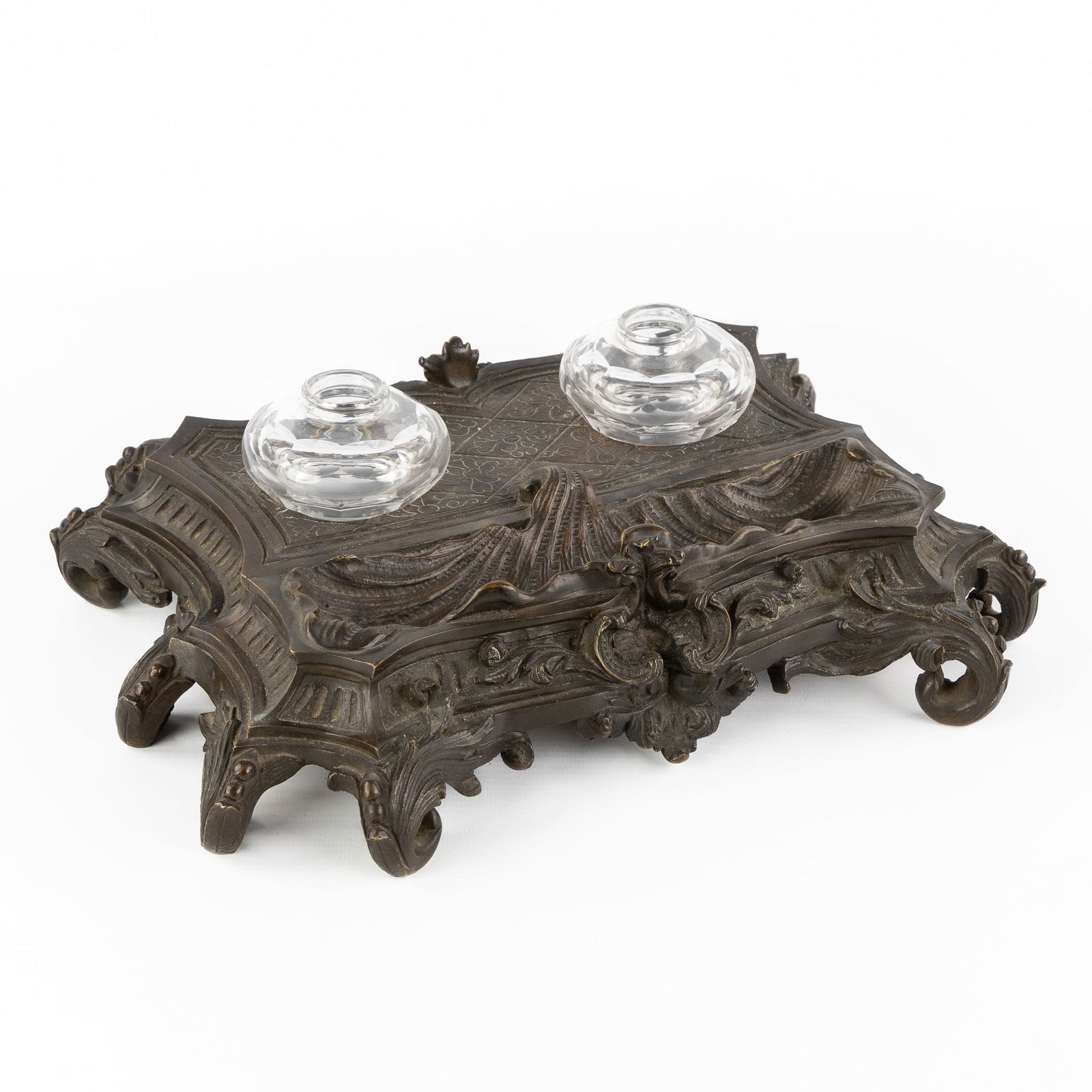 A gilt bronze inkstand in Louis XV style. Circa 1900. (1 of 7)