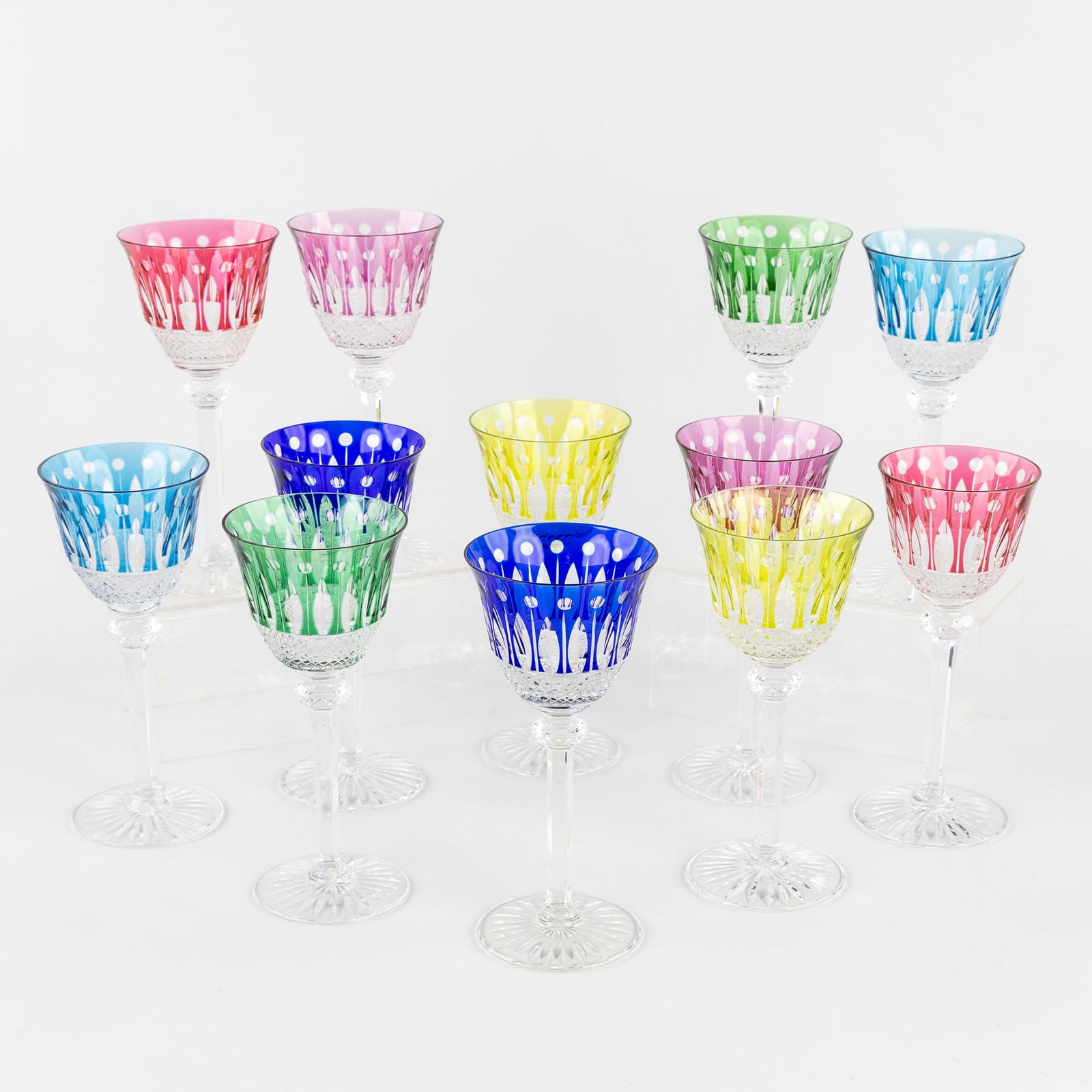 Saint Louis, Tommy, A Set of 12 Water Glasses, Coloured and Cut Crystal. (1 of 4)