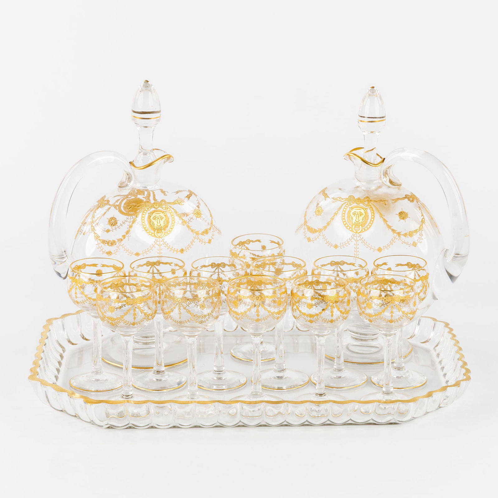Saint Louis, 'Congress Cordial', a 15-piece liquor service. Gilt glass. (1 of 7)
