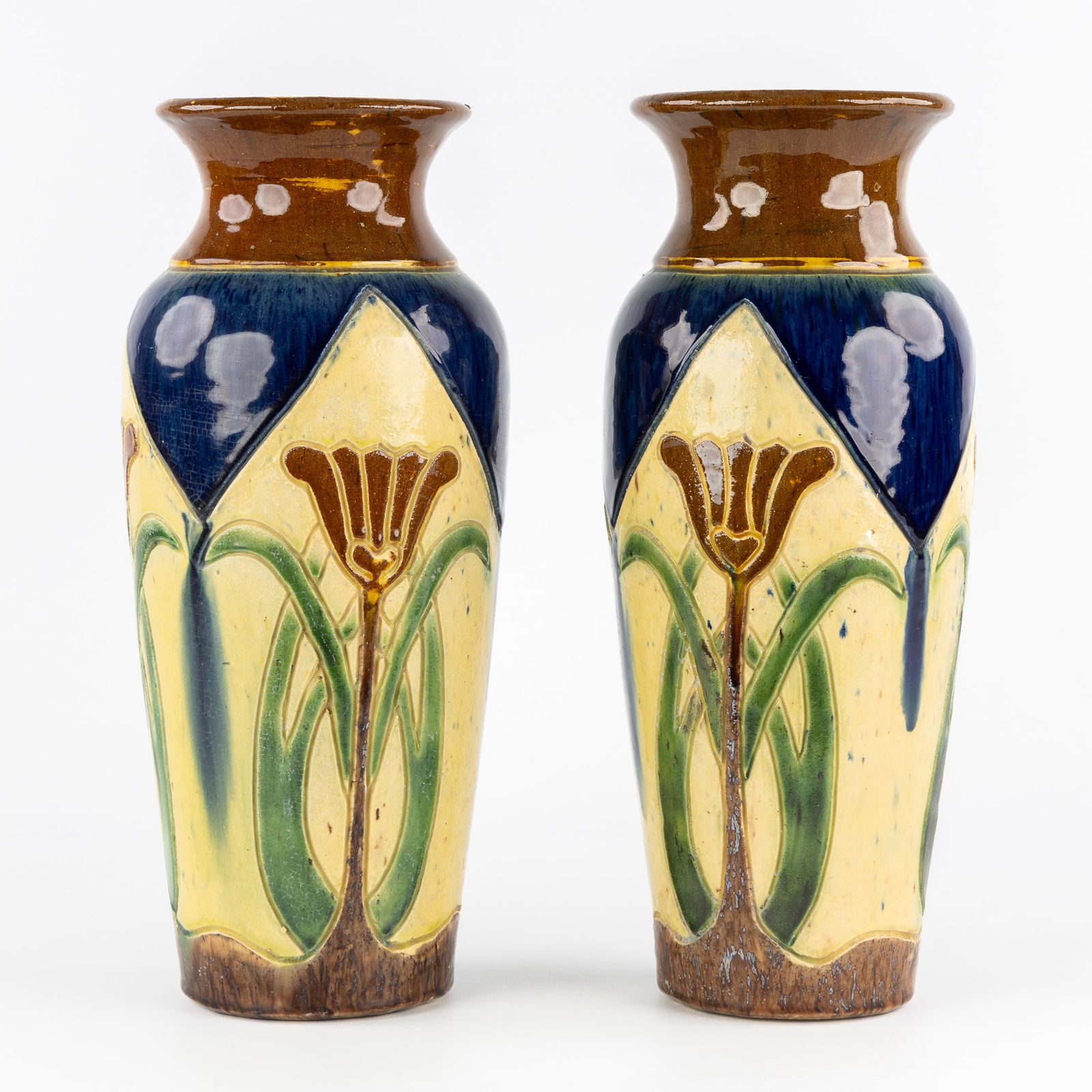 Scheerders-Van Kerchove, a Pair of Vases, Flemish Pottery, Sint-Niklaas, circa 1920. (1 of 8)