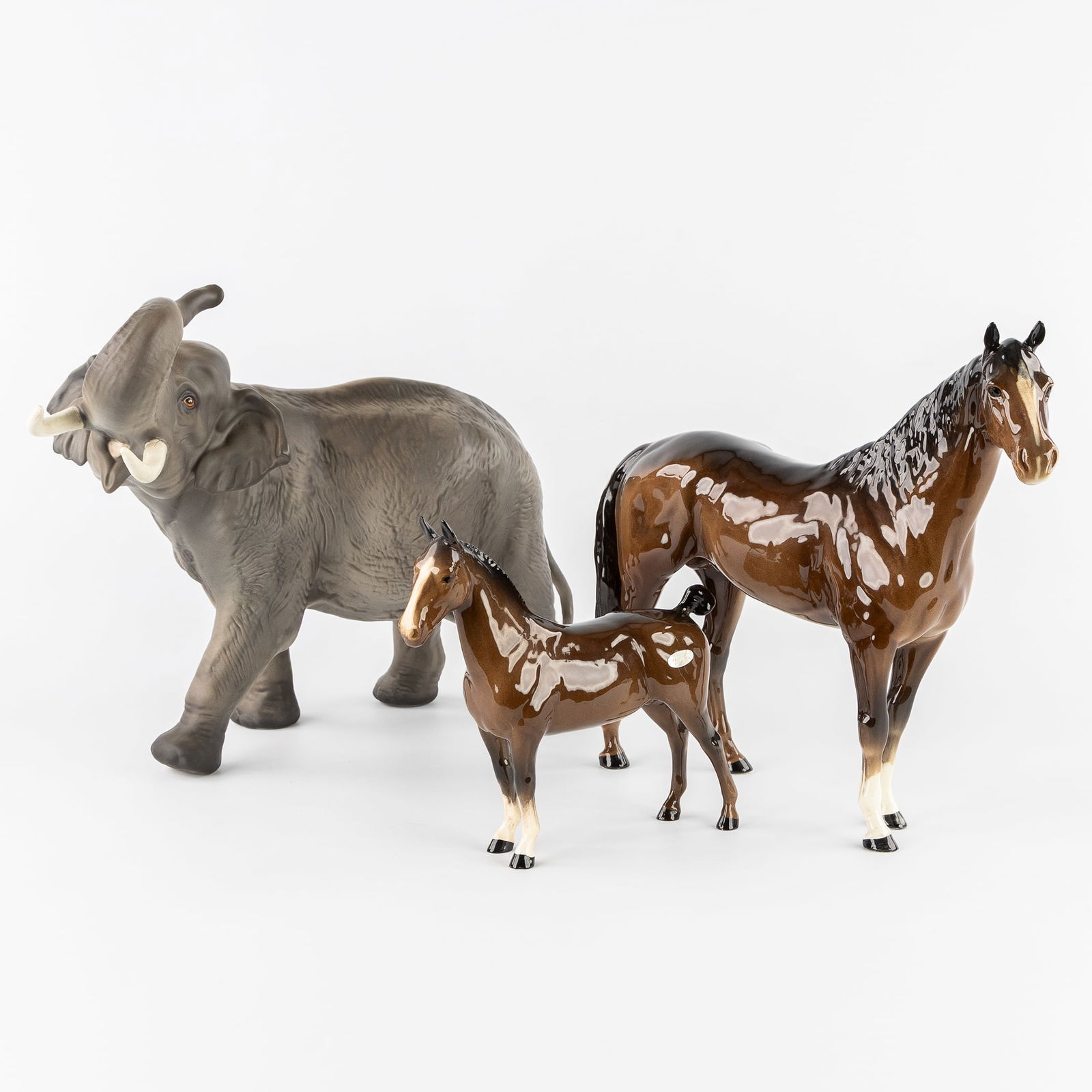 Beswick, Two Horses and an Elephant, Polychrome Porcelain and Biscuit Porcelain, England, 20th C. (1 of 14)