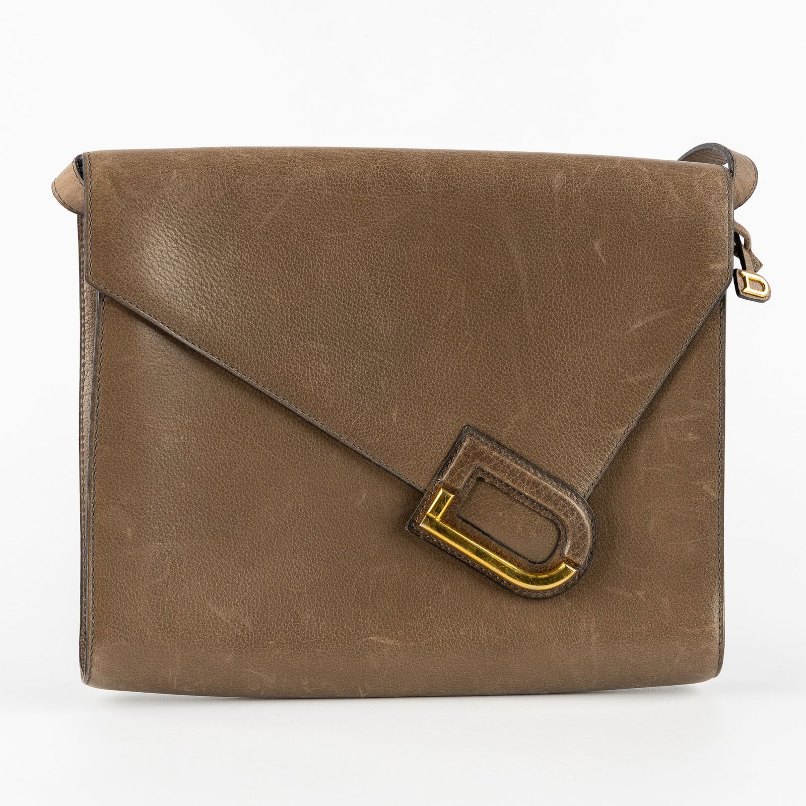 Delvaux 'Romeo', a taupe coloured handbag with gilt hardware. (1 of 14)