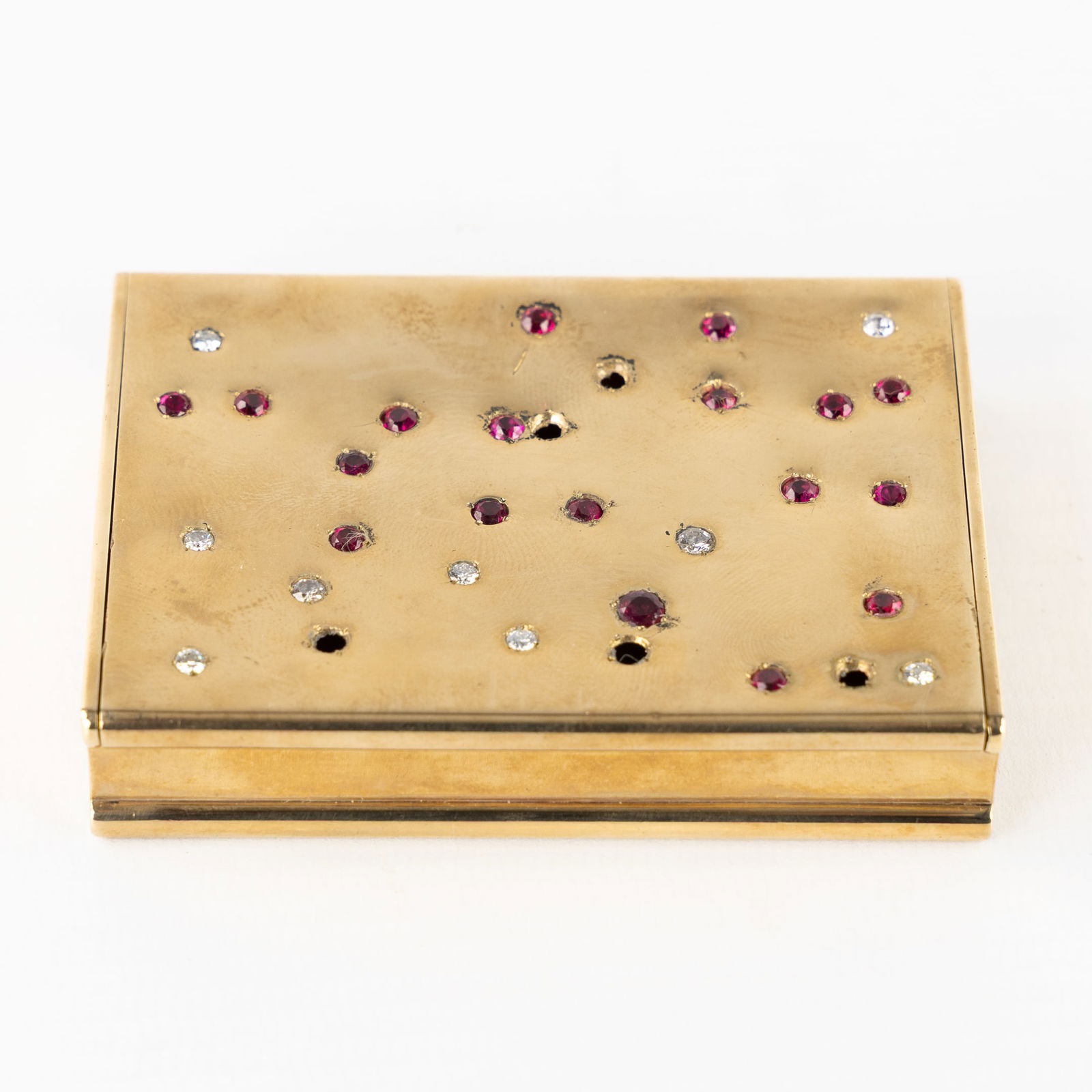 Cartier, a Powder Box, 9ct gold set with Rubies and Diamonds. Circa 1936. (1 of 10)