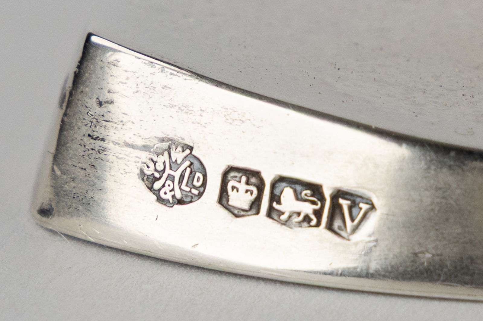 William Hutton & Sons Ltd (1896–2006) A Pair of Silver Candlesticks, George V style, Weighted, - 9