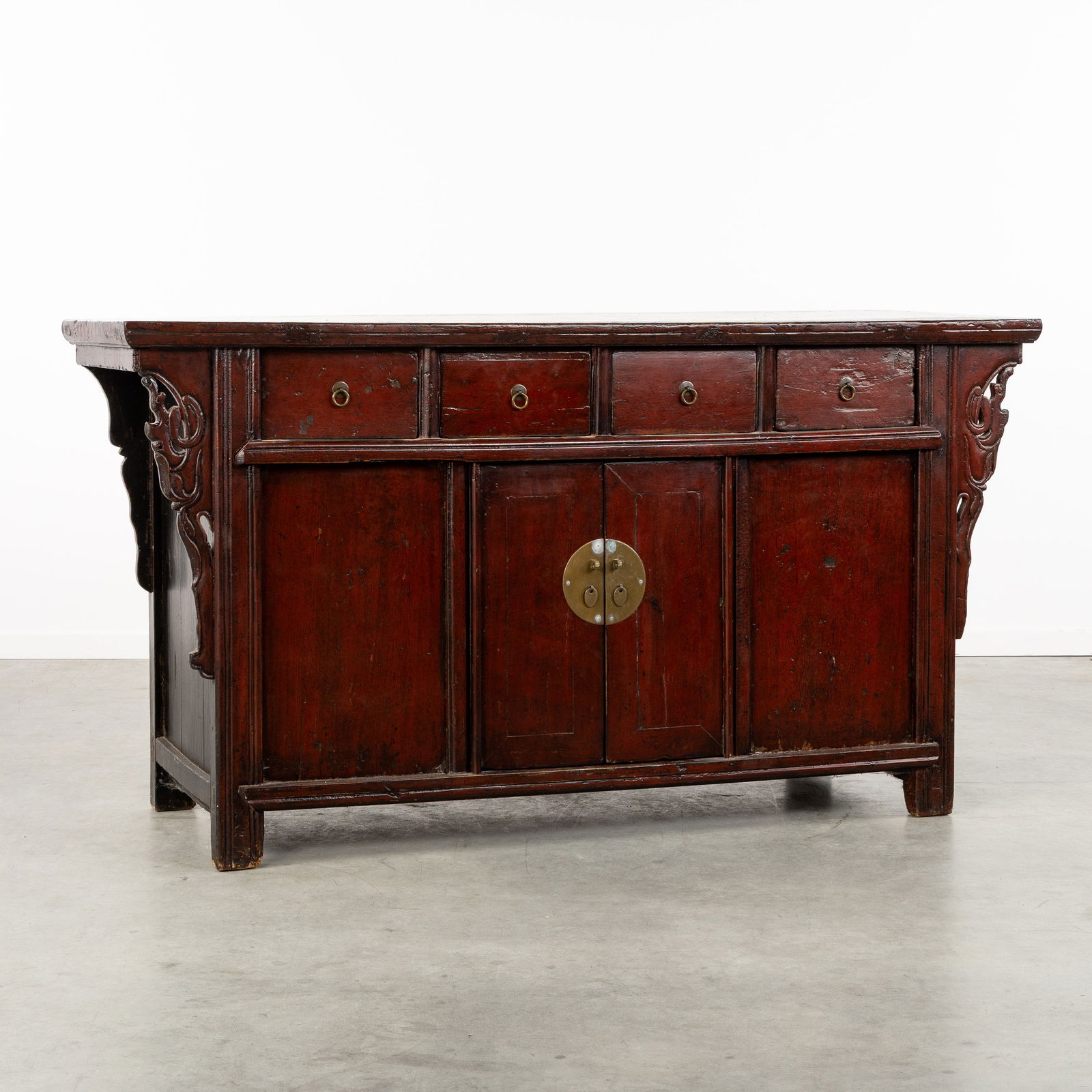An Antique Chinese dresser or sideboard, Lacquered wood and Bronze fittings, 19th (1 of 9)