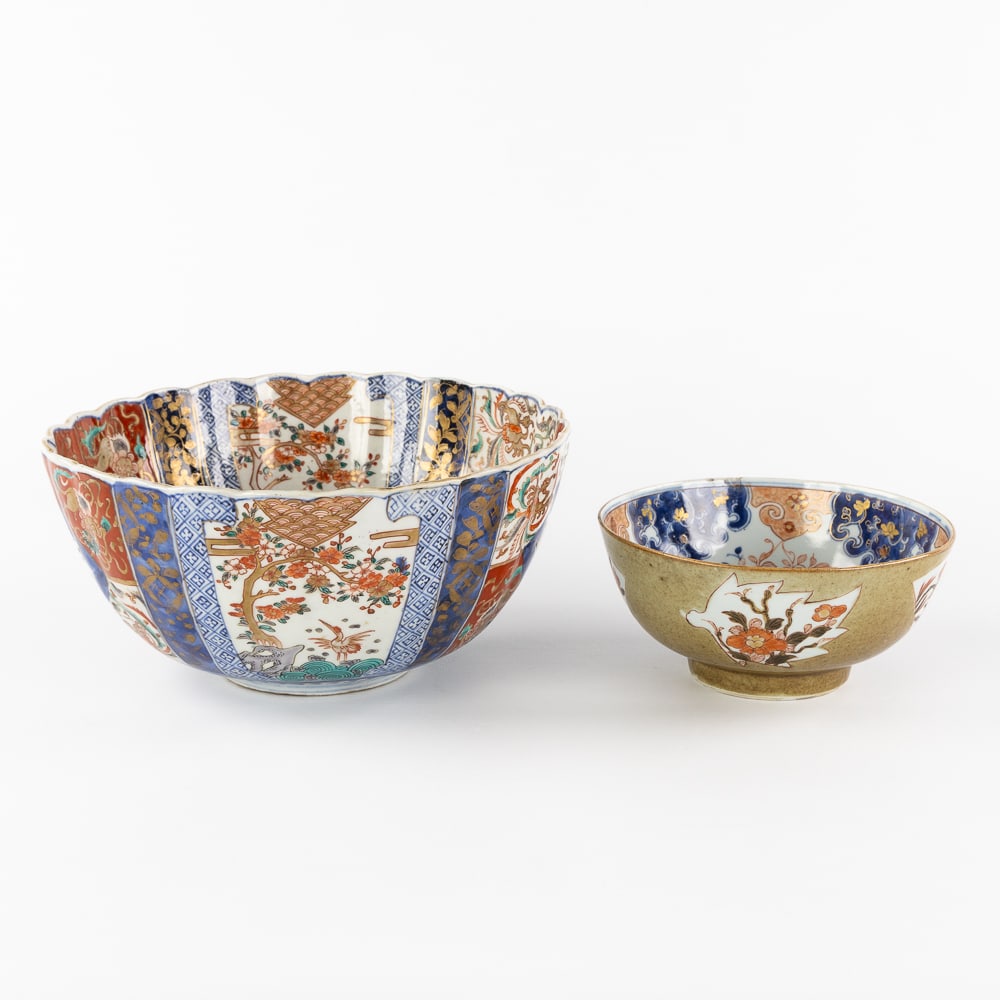 Two Japanese Imari bowls, florally decorated, Edo/Meiji,19th C. (1 of 7)