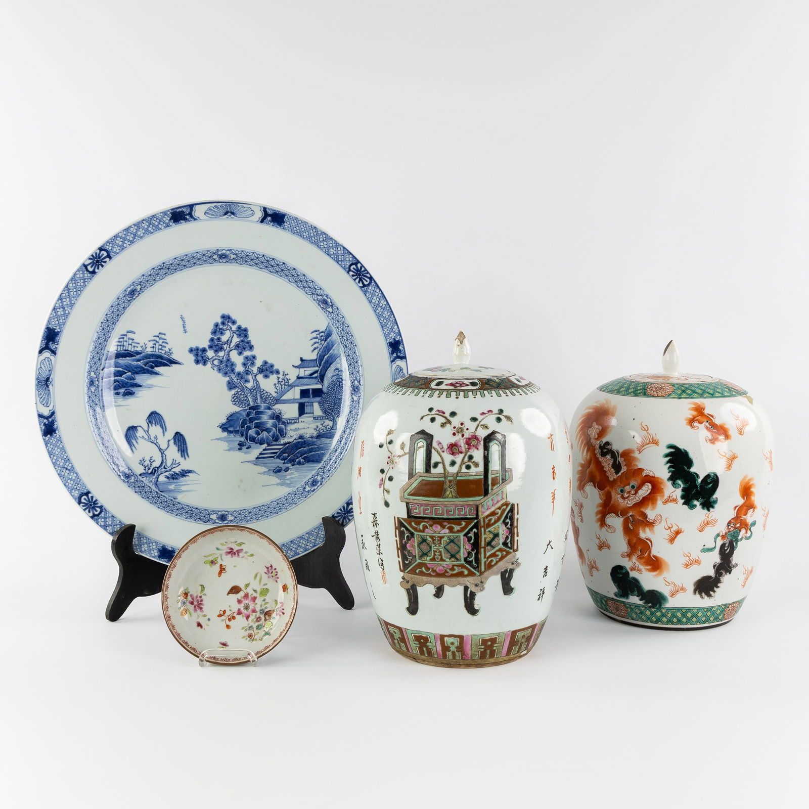 A Collection of Chinese porcelain, Famille Verte, Famille Rose, and Blue and White, 19th/20th C. (1 of 11)