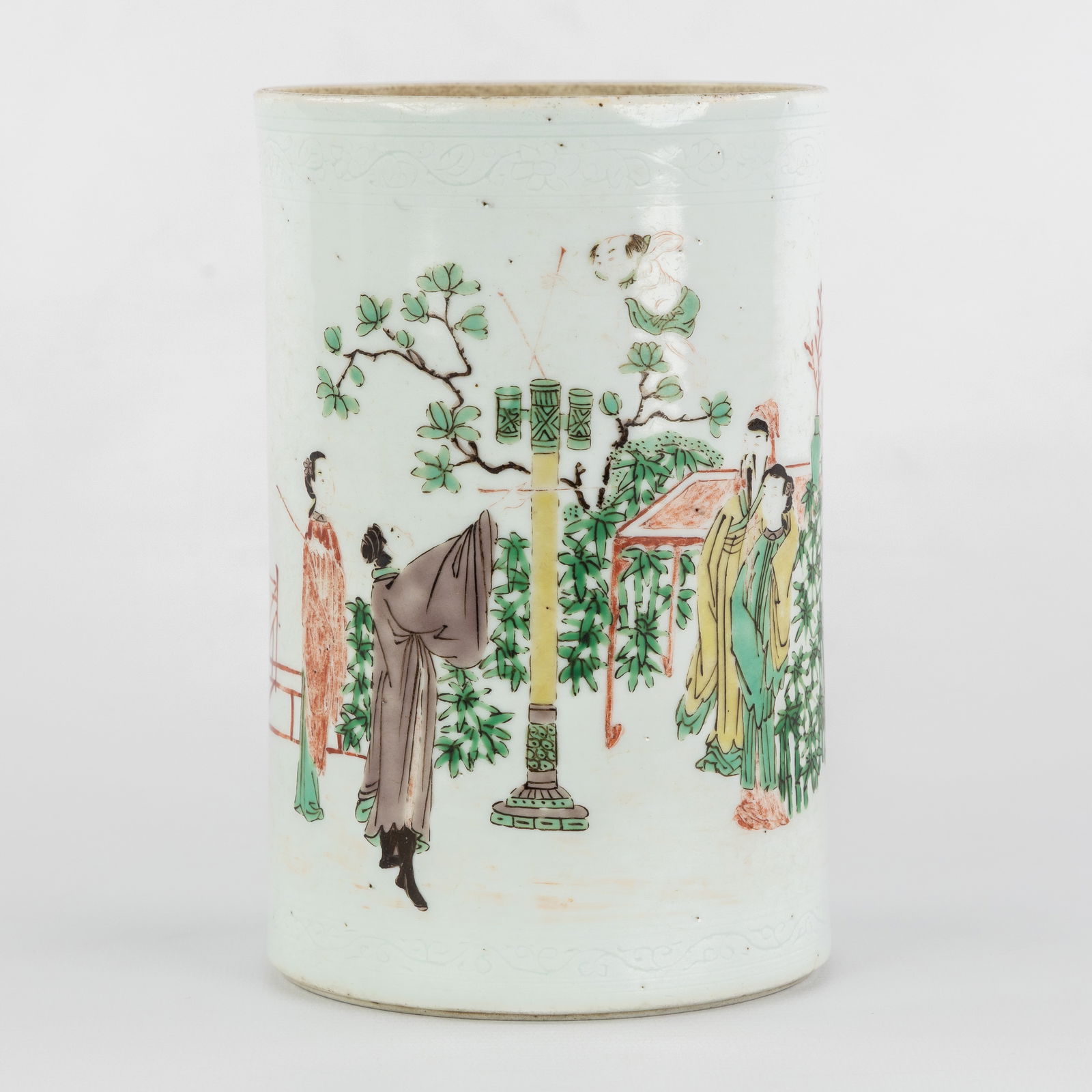 A Chinese Brush pot or Bitong, Famille Verte, decorated with a Touhu scene. (1 of 7)