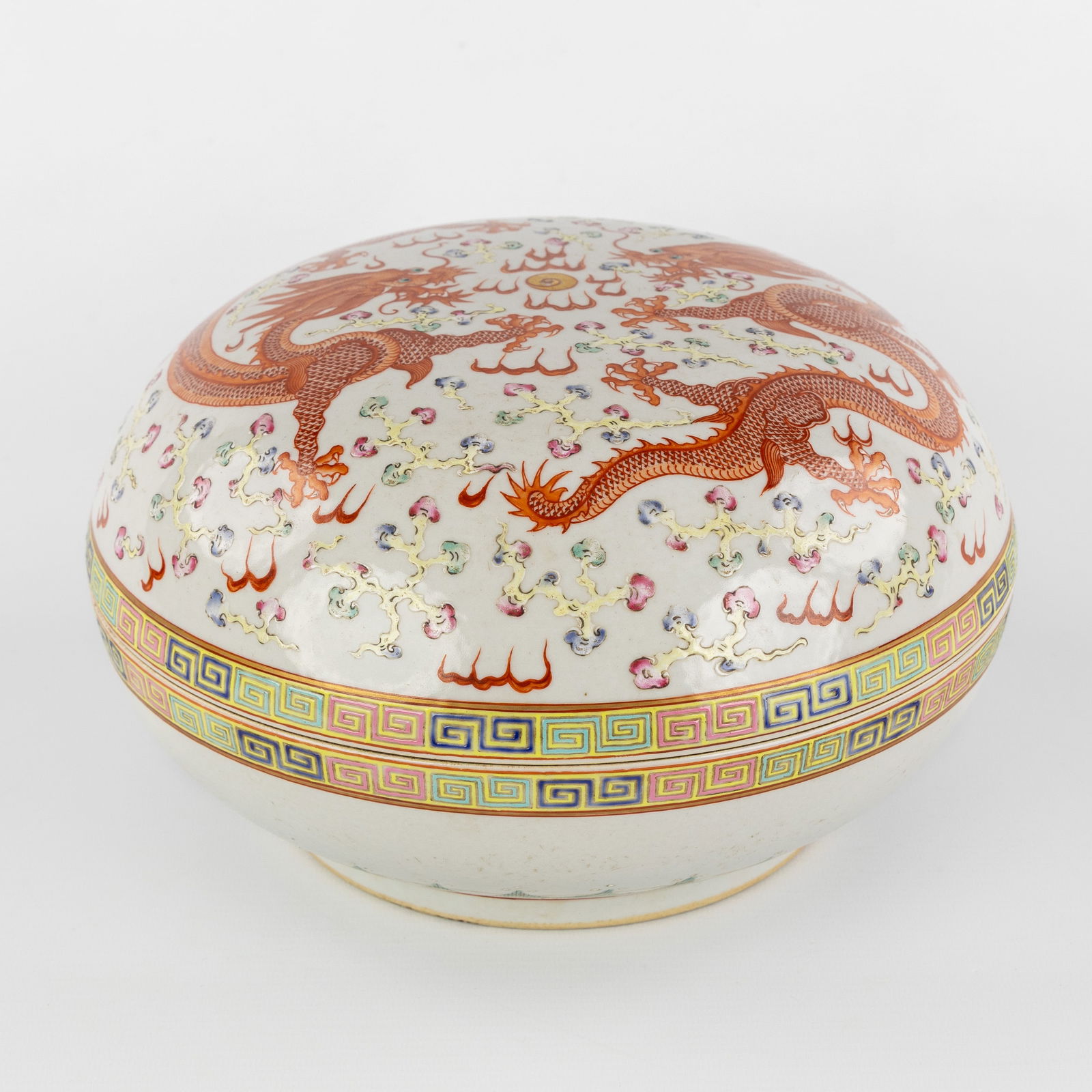 A Large Chinese covered bowl, Famille Rose, with an Iron-red Dragon decoration, Guangxu marked, (1 of 8)