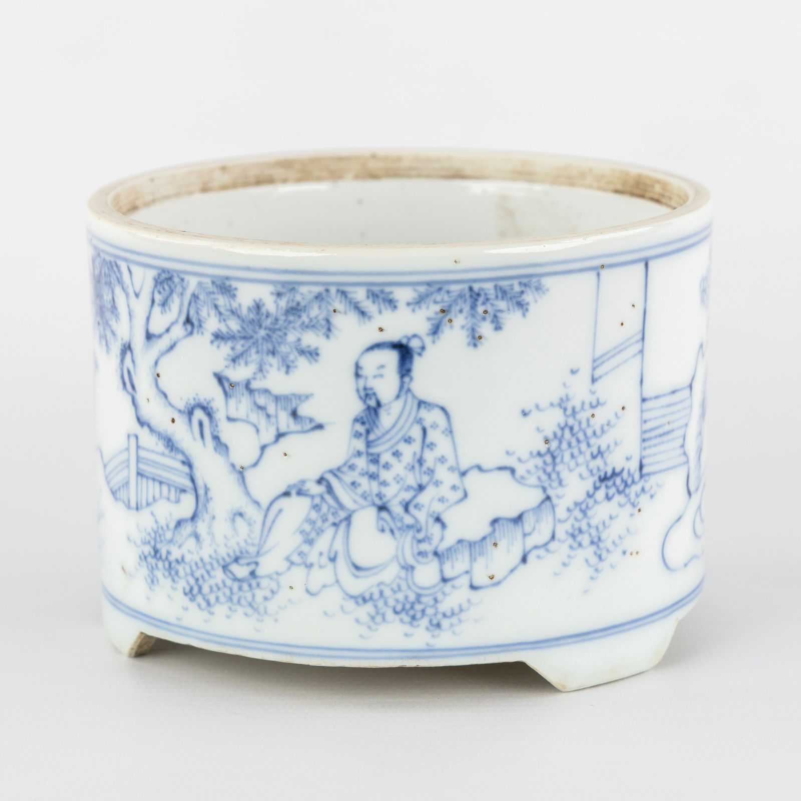 A Chinese Blue-and-White Brush pot, Tripod, decorated with 'Dignitary and Servant', Transitional (1 of 8)