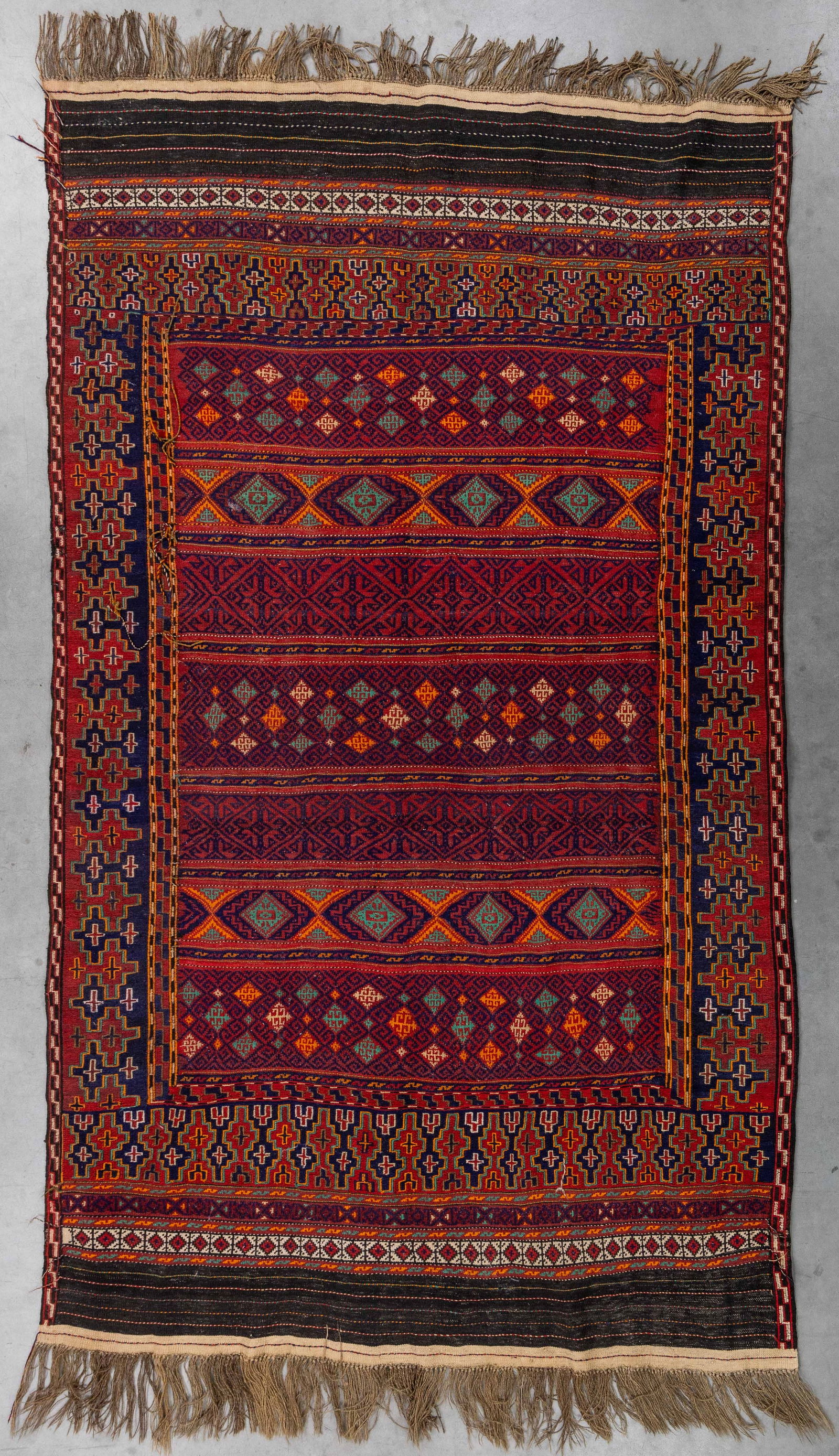 An oriental hand-made kilim, Aimaq, Afghanistan (242 x 149 cm). (1 of 5)