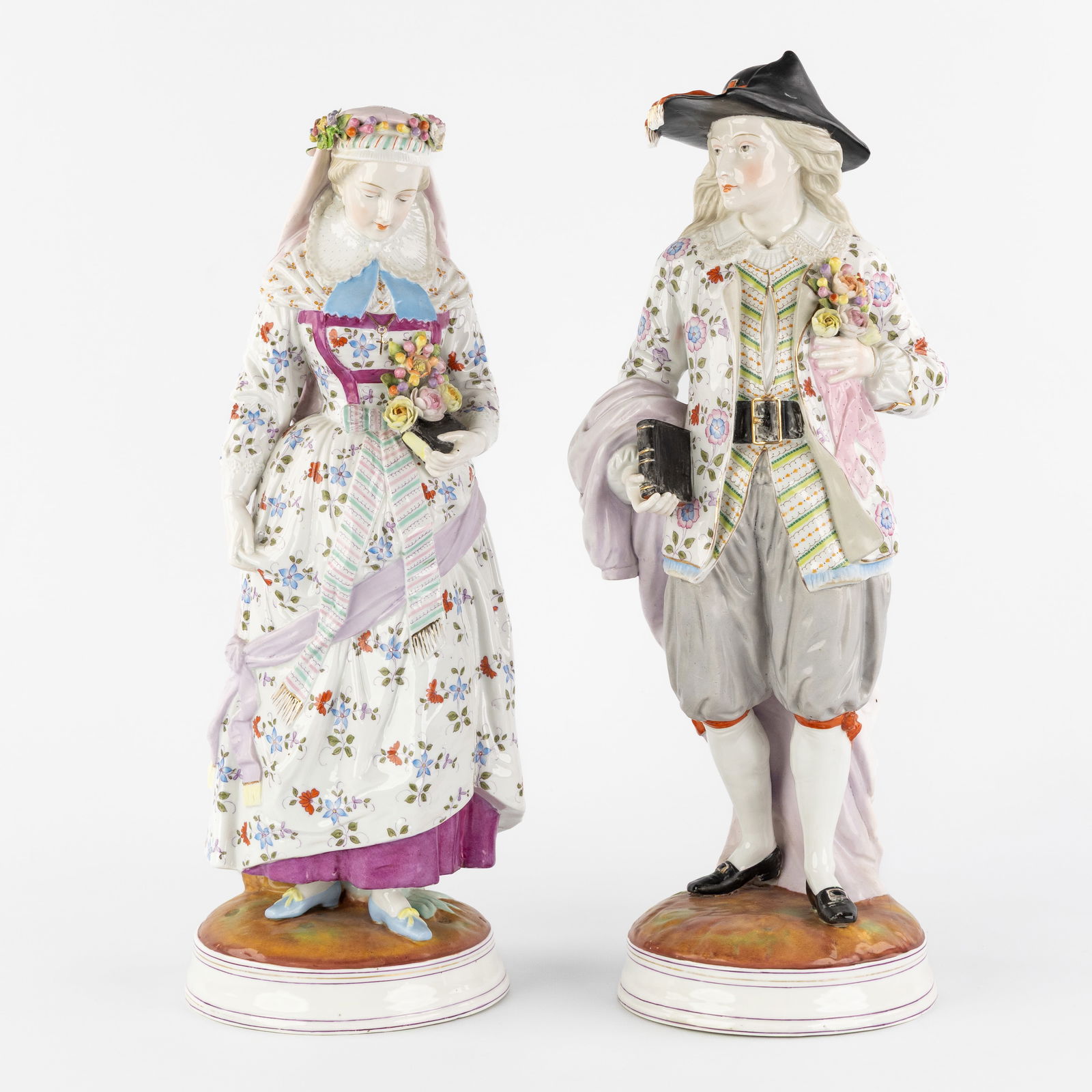 A Pair of porcelain figurines, 'Young Married Couple', Germany, 19th C. (1 of 8)