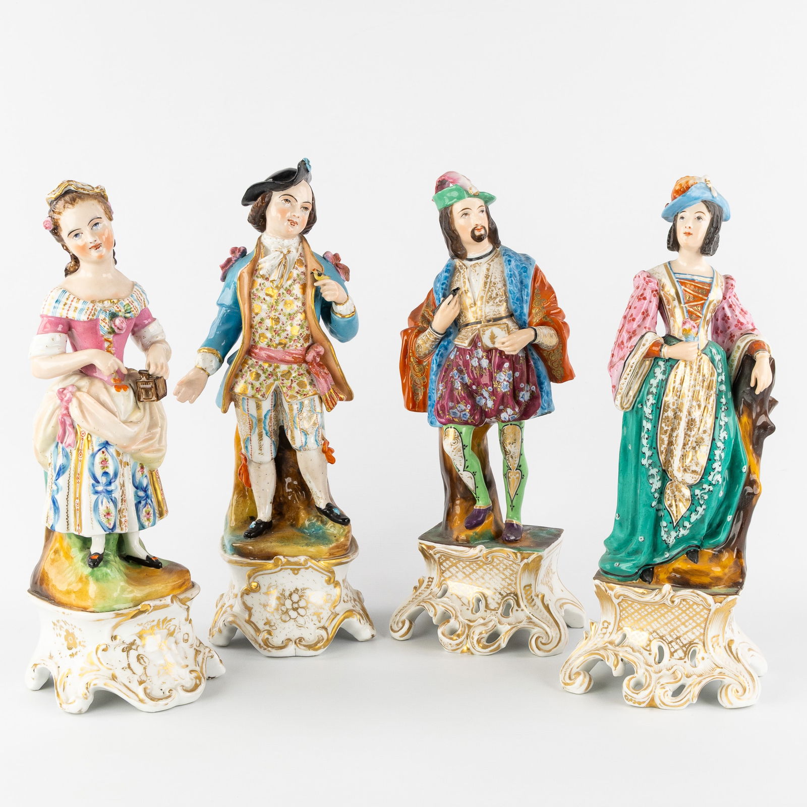 Two Pairs of porcelain figurines, Pique Fleurs, 'Nobleman and Lady', Vieux Paris, France, 19th C. (1 of 6)