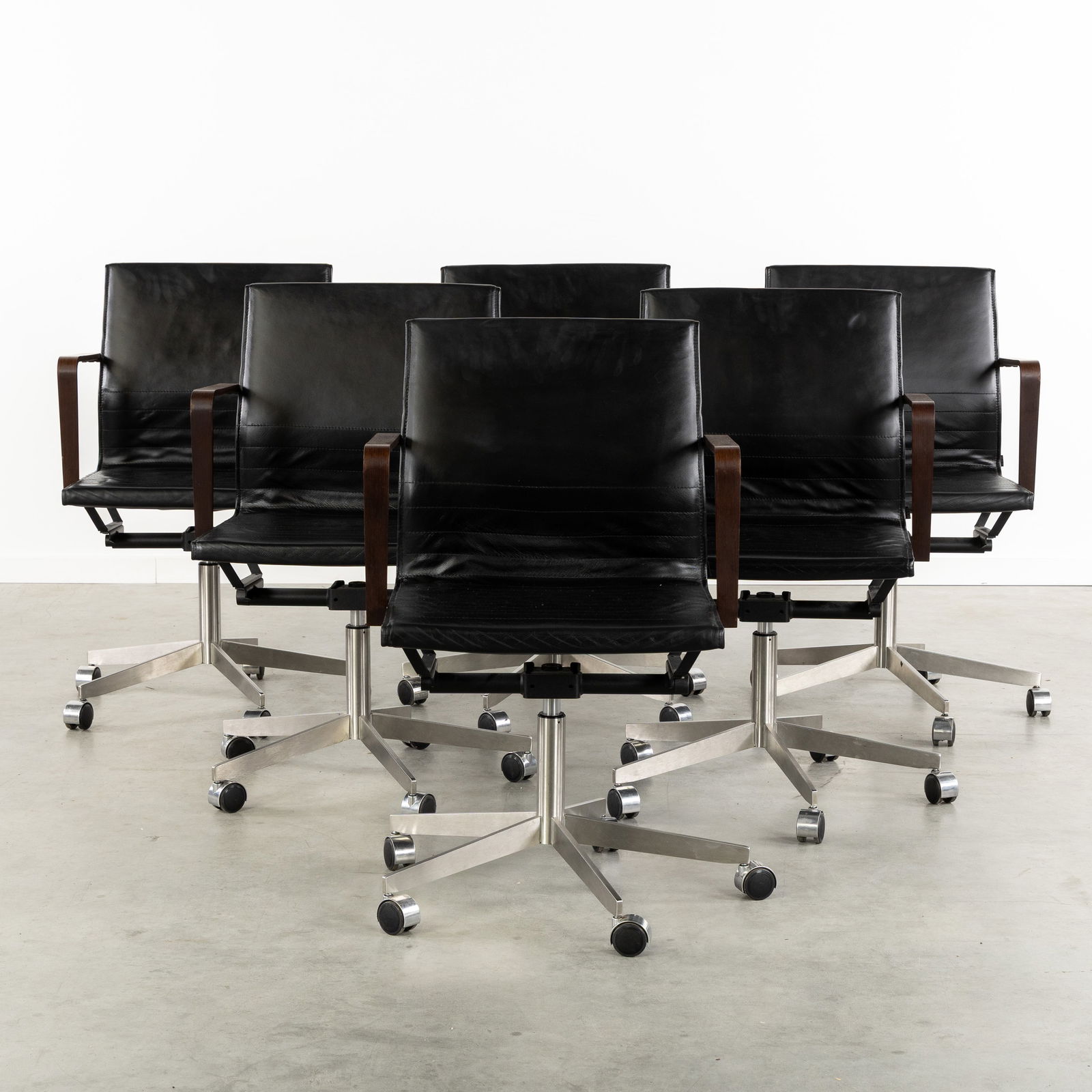 Vincent Van Duysen (1962) 'VVD Chair - Five Star Visitor Chair', a set of 6 office chairs, for Bulo. (1 of 14)