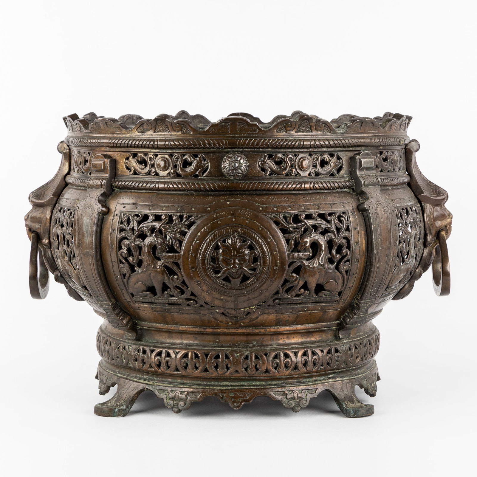 An Antique Wine cooler or Jardinière, Renaissance style, patinated spelter, Germany, late 19th C.: An Antique Wine cooler or Jardinière, Renaissance style, patinated spelter, Germany, late 19th century. Patinated spelter.Wine cooler or jardinière, with original zinc (ice) container.Renaissance st