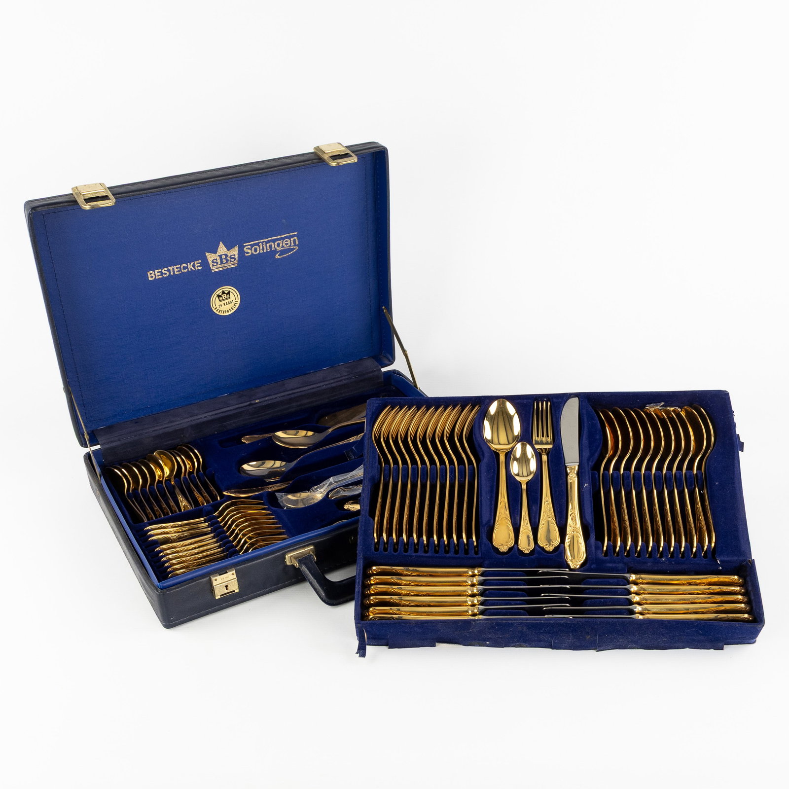 Collection SBS Solingen, a 70-piece gold-plated cutlery set, Model Louis XV, in a case, Germany. (1 of 6)