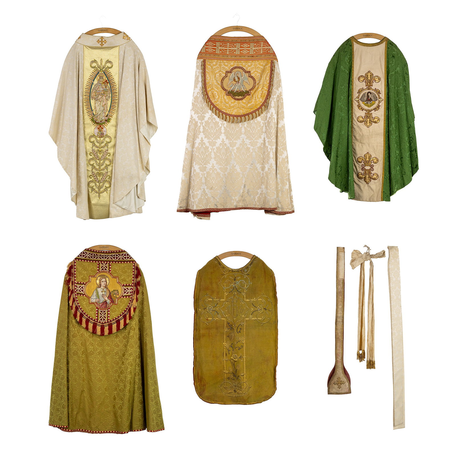 Lithurgical Vestments: Five chasubles, Copes and Roman chasubles, made of thick gold thread, brocade (1 of 20)