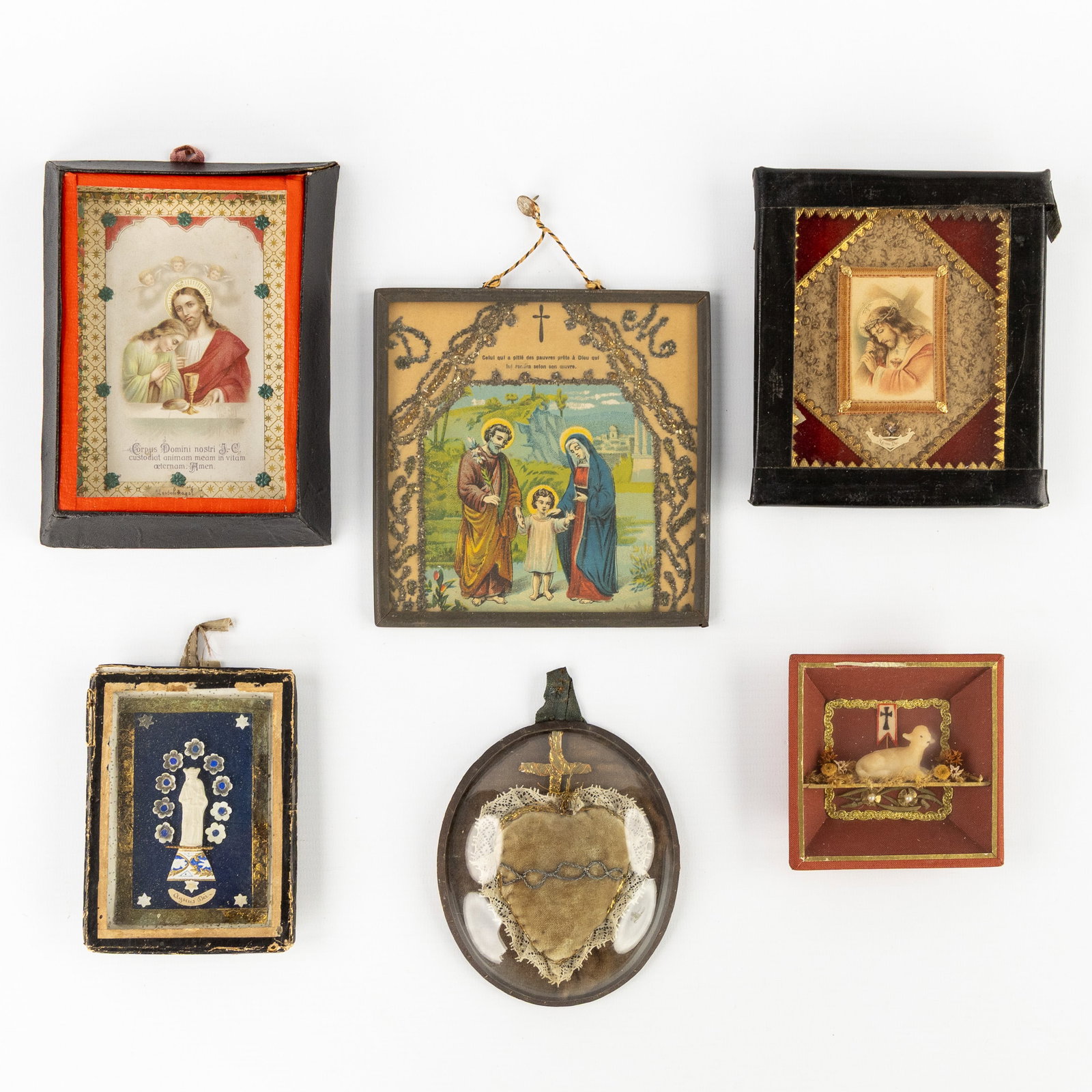 A Collection of 6 devotional frames with Agnus Dei, Paasnagel, and others. Folk art. (1 of 8)