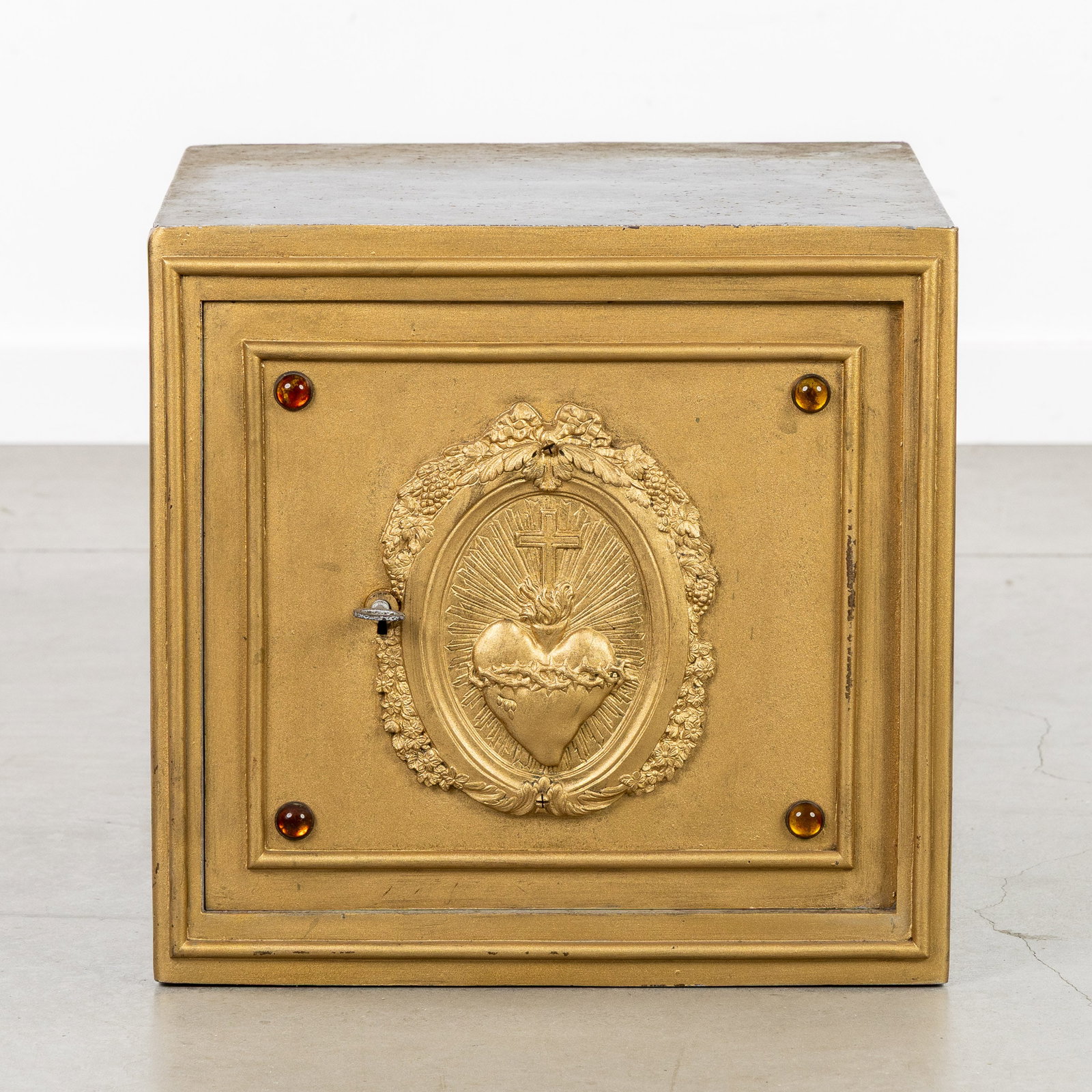 A Tabernacle with the Sacred Heart, gilded patinated metal, finished with cabochons, 20th C. (1 of 7)