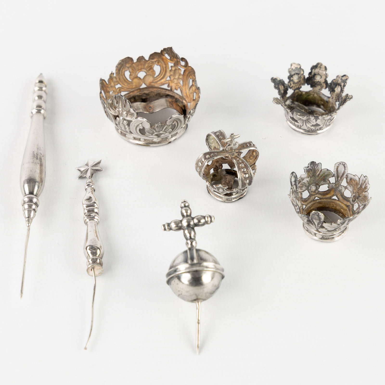 Four Crowns, two Scepters, and an Orb for a statue of a saint. Silver, 35g. (1 of 4)