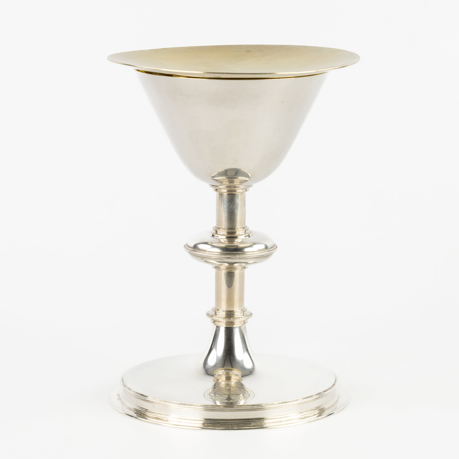 Jean-Baptiste Van Damme, a chalice and paten, silver, in the Gothic Revival style. 686g. (1 of 12)
