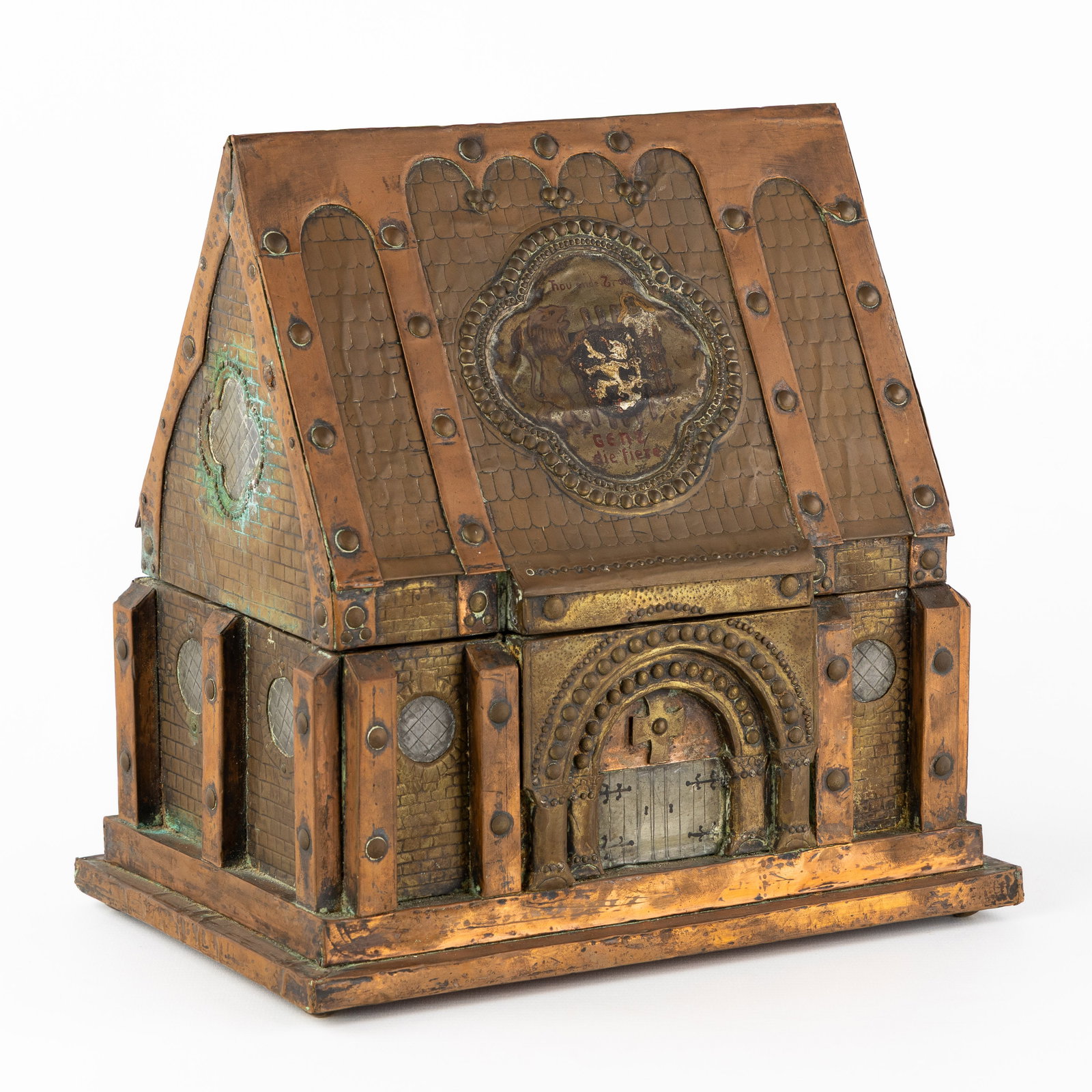 A Gothic Revival shrine with heraldry, 'Hou ende Trou - Gent die Fiere', wood and copper. Gothic (1 of 10)