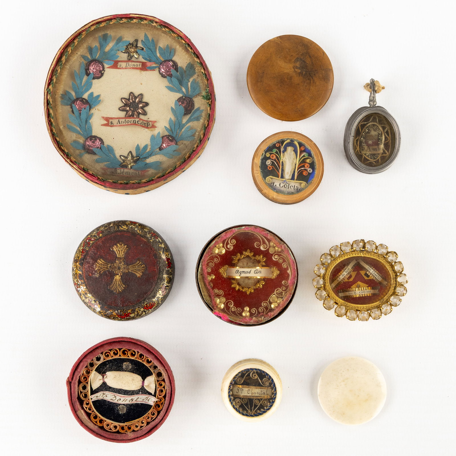 A collection of devotionalia, reliquaries and theca. (1 of 2)