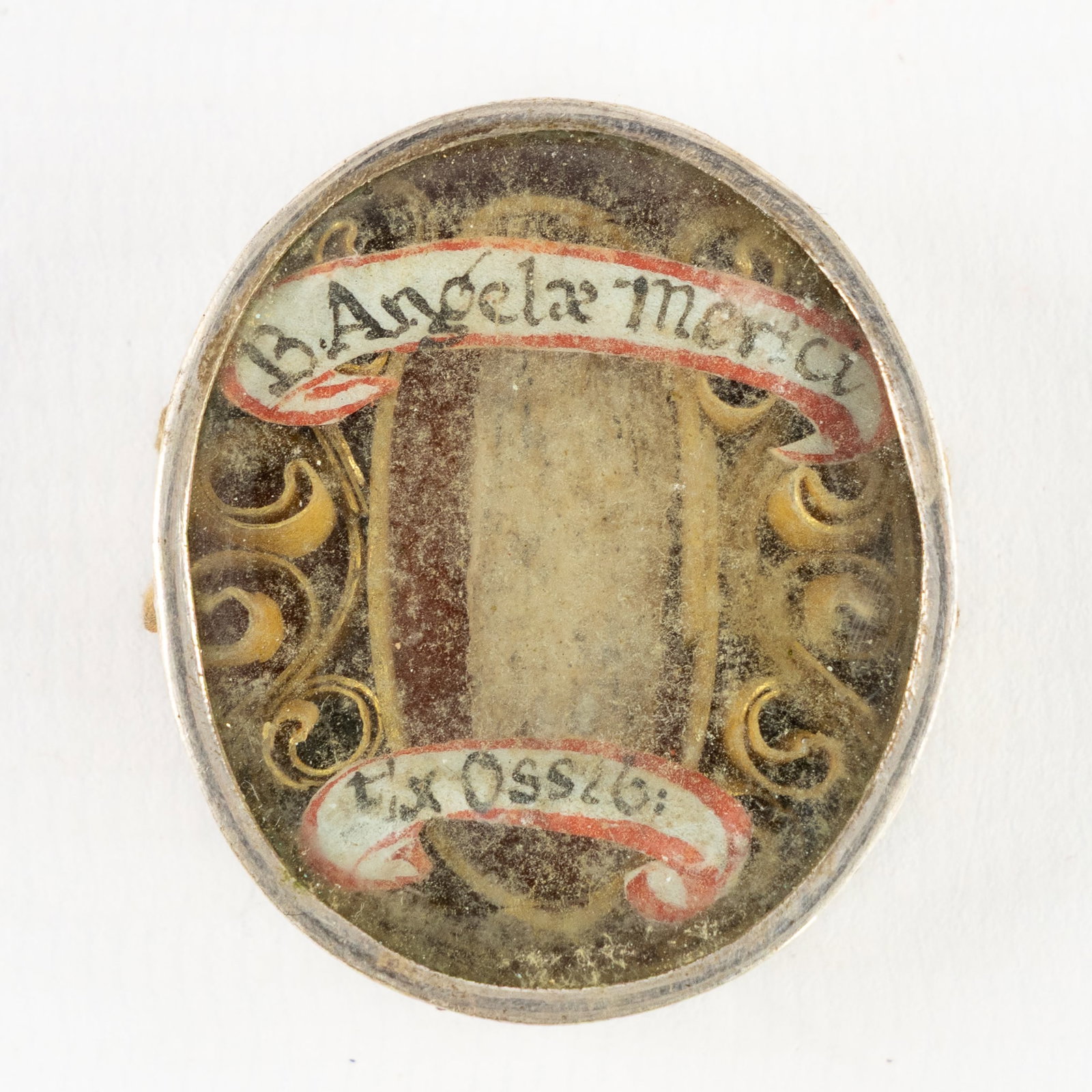 A Sealed silver theca with a Relic of the Blessed Angela Merici.: A Sealed silver theca with a Relic of the Blessed Angela Merici. From the bones of the Blessed Angela Merici (Ex Ossibus B. Angelae Merici). Foundress of the Ursuline order. U koopt het theca en/of do