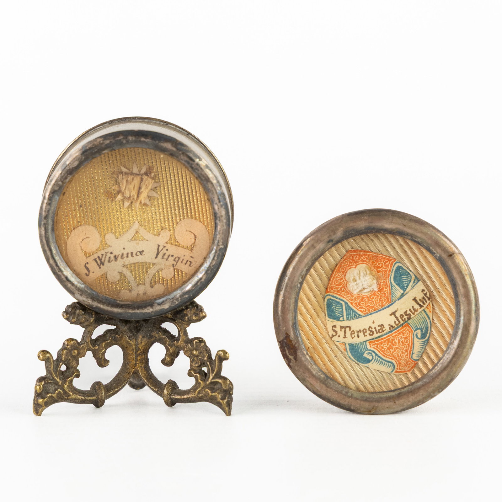 Two sealed reliquaries containing relics of the Virgins Wivina and Thérèse of Lisieux. (1 of 2)