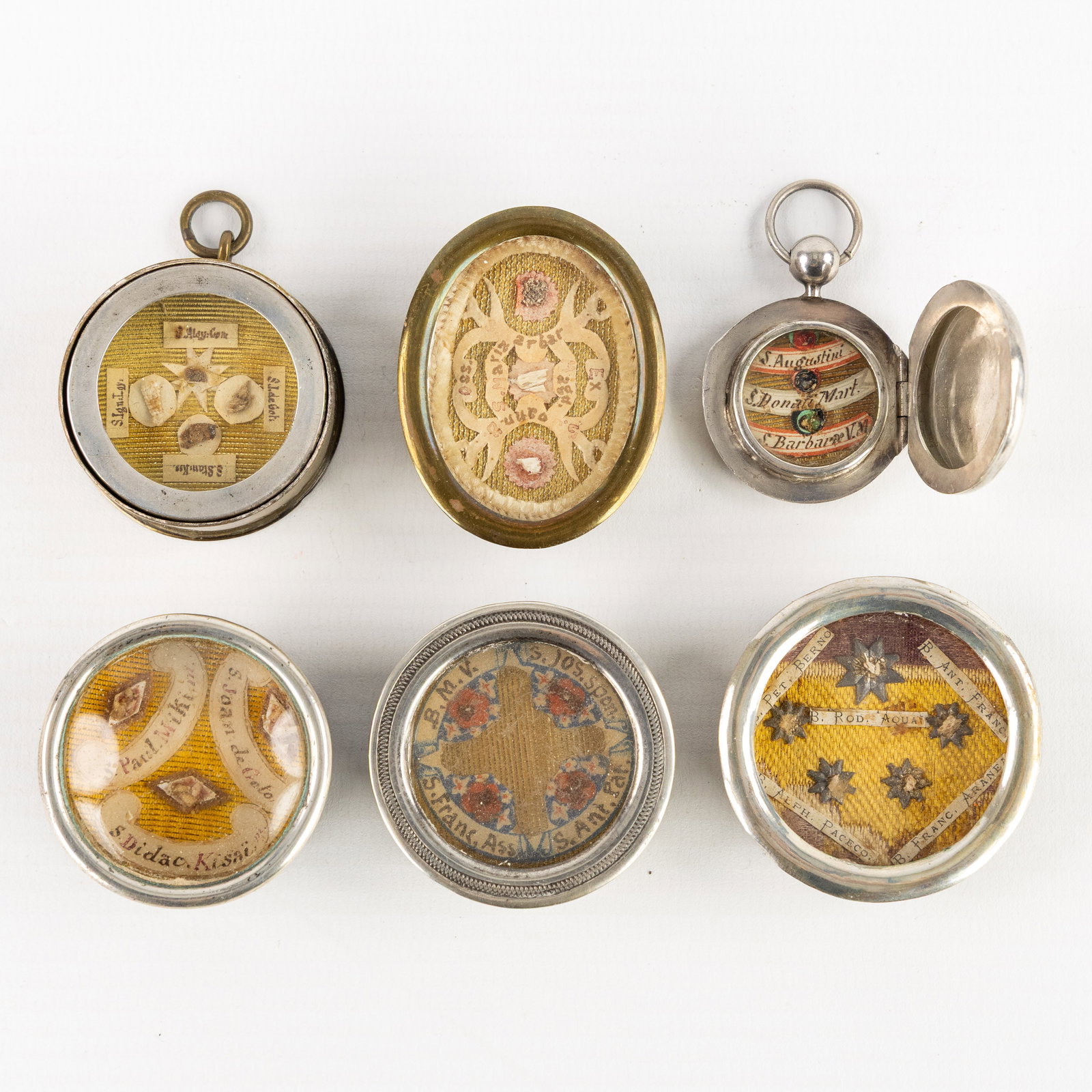 Six Sealed multi-theca with relics of the Blessed Virgin Mary, Saints, and Martyrs of Japan. (1 of 2)