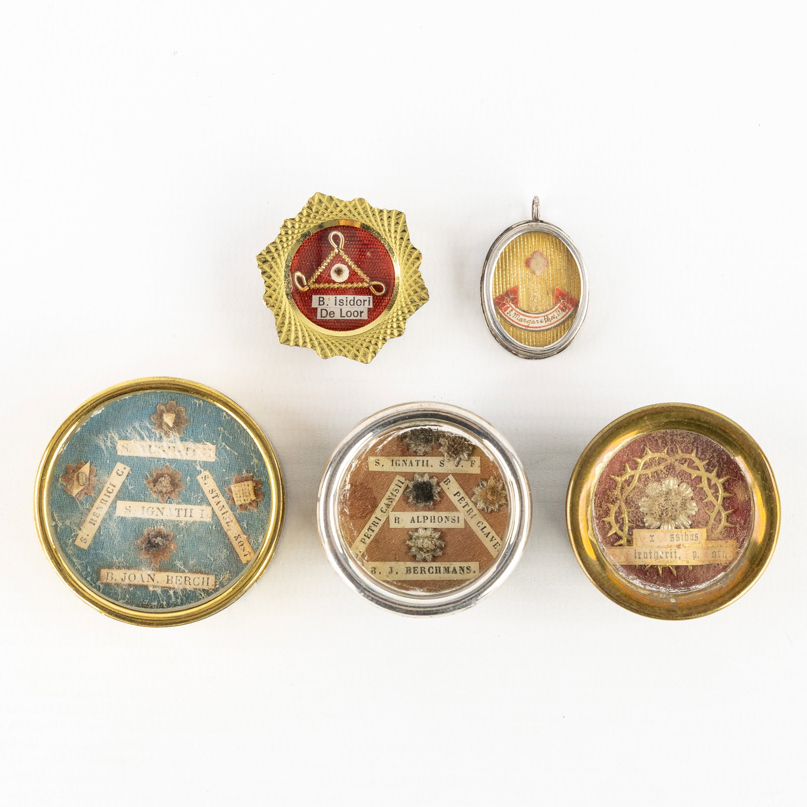 Five sealed theca with relics for Saints and Martyrs, including the documents.: Five sealed theca with relics for Saints and Martyrs, including the documents. 1. From the bones of Saint Elutherius, Bishop of Tournai (Ex Oss. S. Eleutherii Ep. Torn.) Including the document drawn u