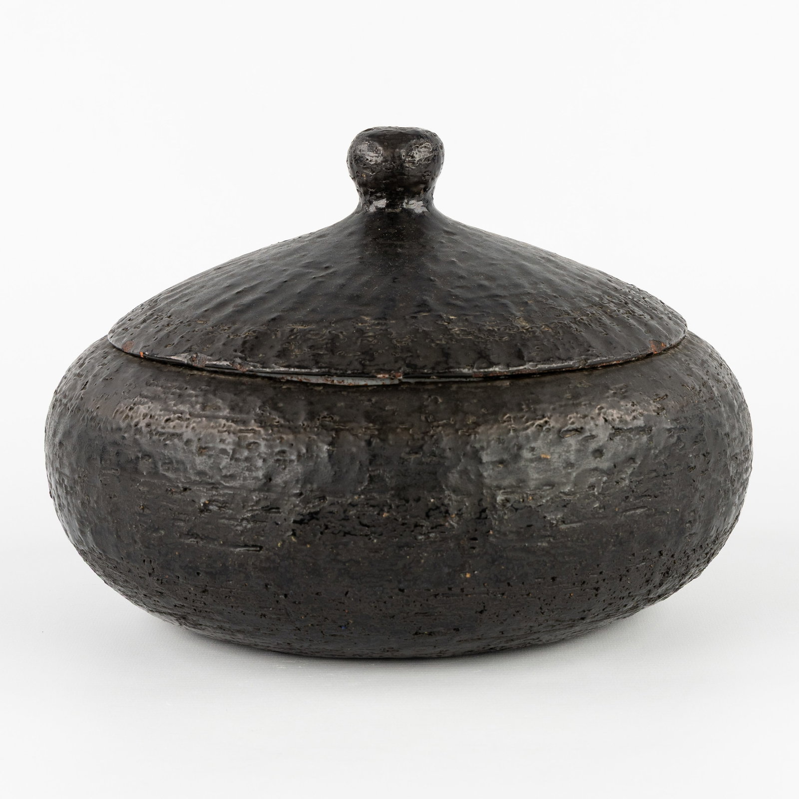 Elisabeth Vandeweghe (1946) 'Vase with a lid' for Perignem. Circa 1960-1970. (1 of 5)