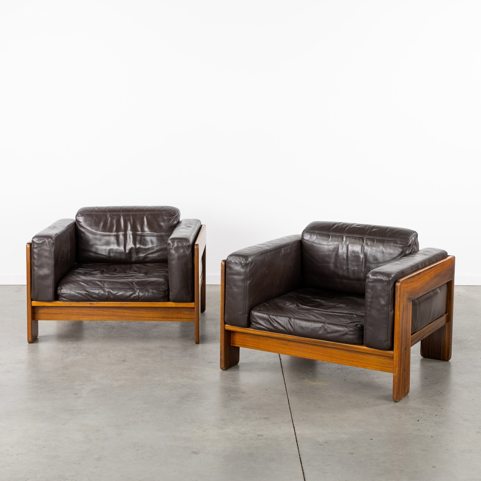 Tobia Scarpa (1935) 'Bastiano', two sofa's, for Gavina, Italy, circa 1960. (1 of 9)