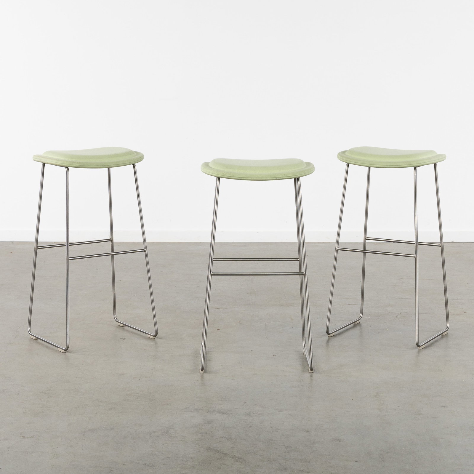 Jasper Morrison (1959) 'Hi Pad Stool', a set of three bar stools, for Cappellini, Italy, circa 2000. (1 of 6)
