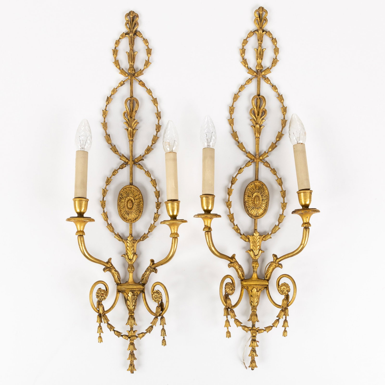 A Pair of Italian Wall lights or Appliqués, gilded wood and metal, Louis XVI style. (1 of 4)