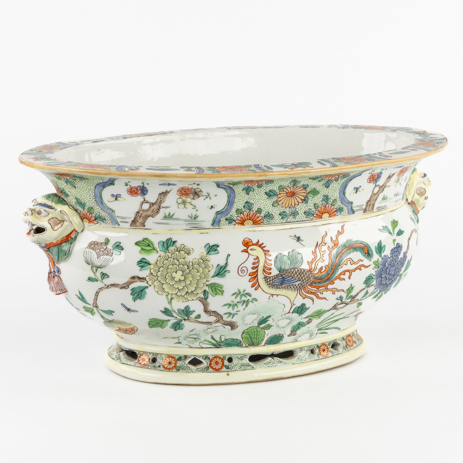 Samson, a jardinière with a Chinoiserie design. Polychrome porcelain. 19th C. (1 of 9)
