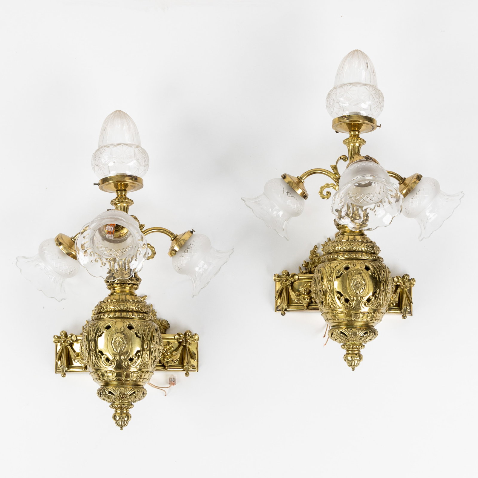 A Pair of special wall lamps or appliques, Louis XVI style, gilded bronze and cut glass. (1 of 4)