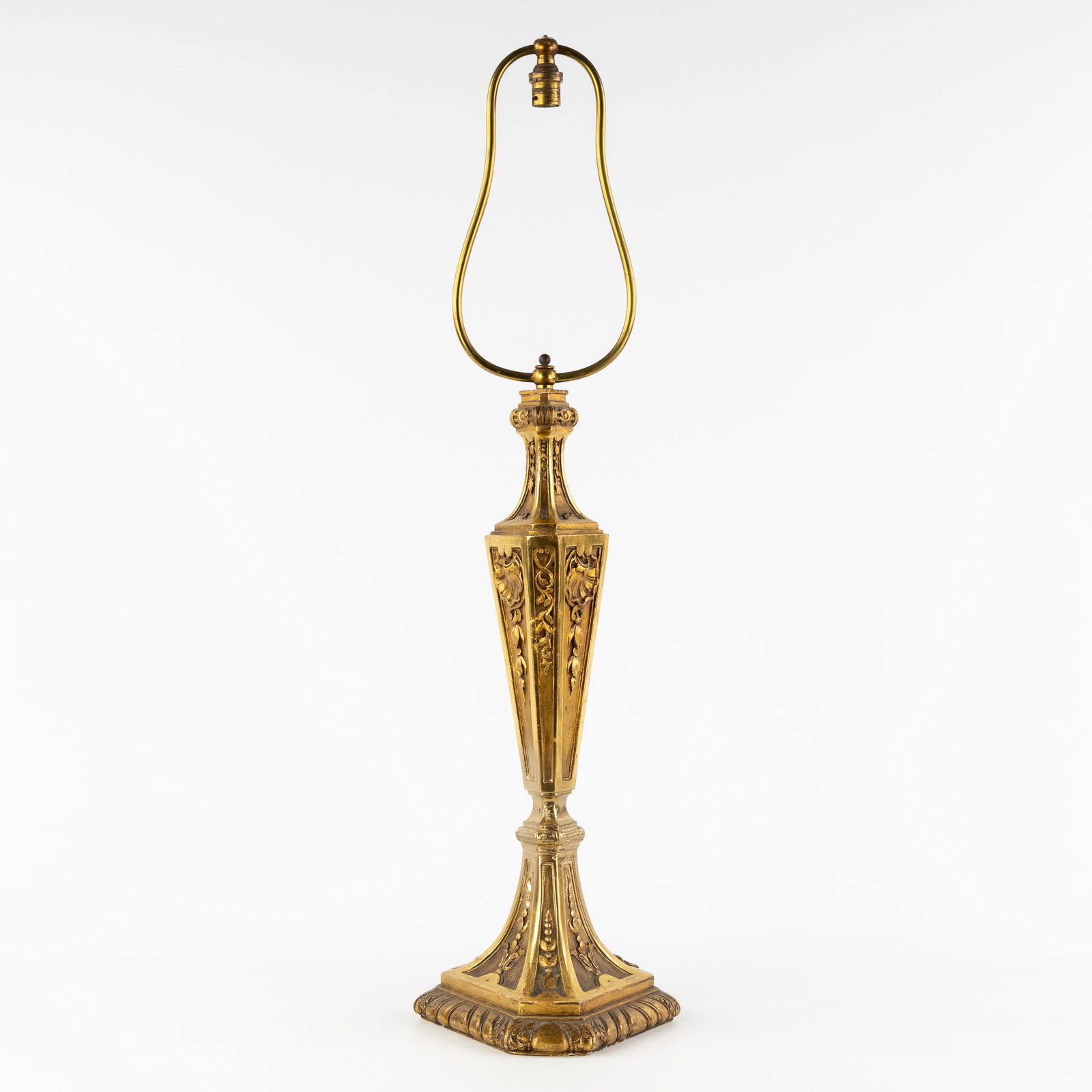 A Large wood-sculptured table lamp, Louis XIV style, gilded wood and brass, circa 1940. (1 of 7)