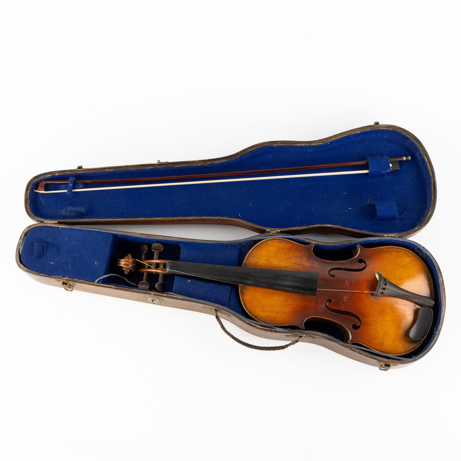 Jerôme Thibouville-Lamy, an antique violin with wooden case and Sarasate Elève bow from (1 of 14)